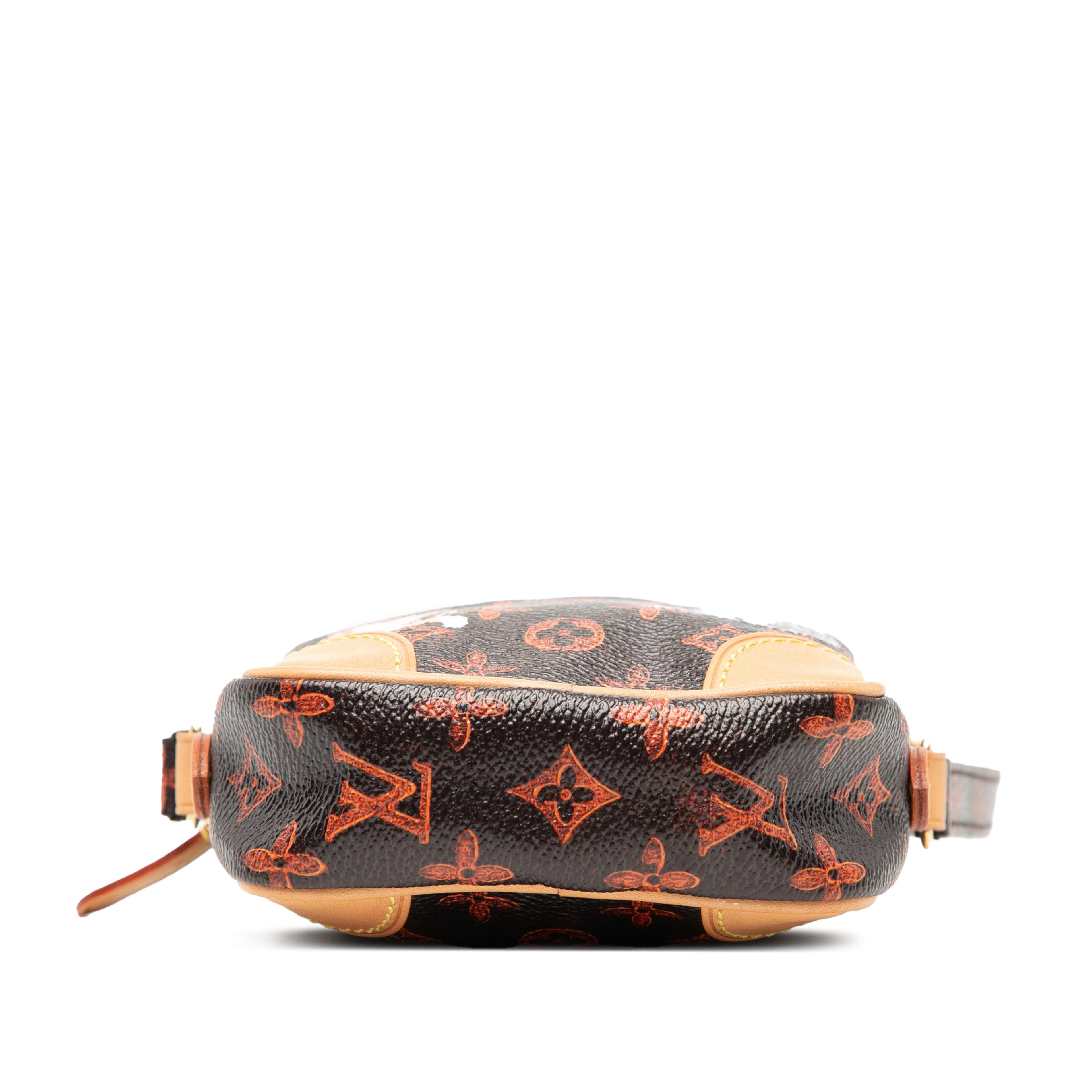 Louis Vuitton Grace Coddington Catogram Paname Pm, från Luxclusif, i färgen brun. Klicka för att öppna bilden i stort format