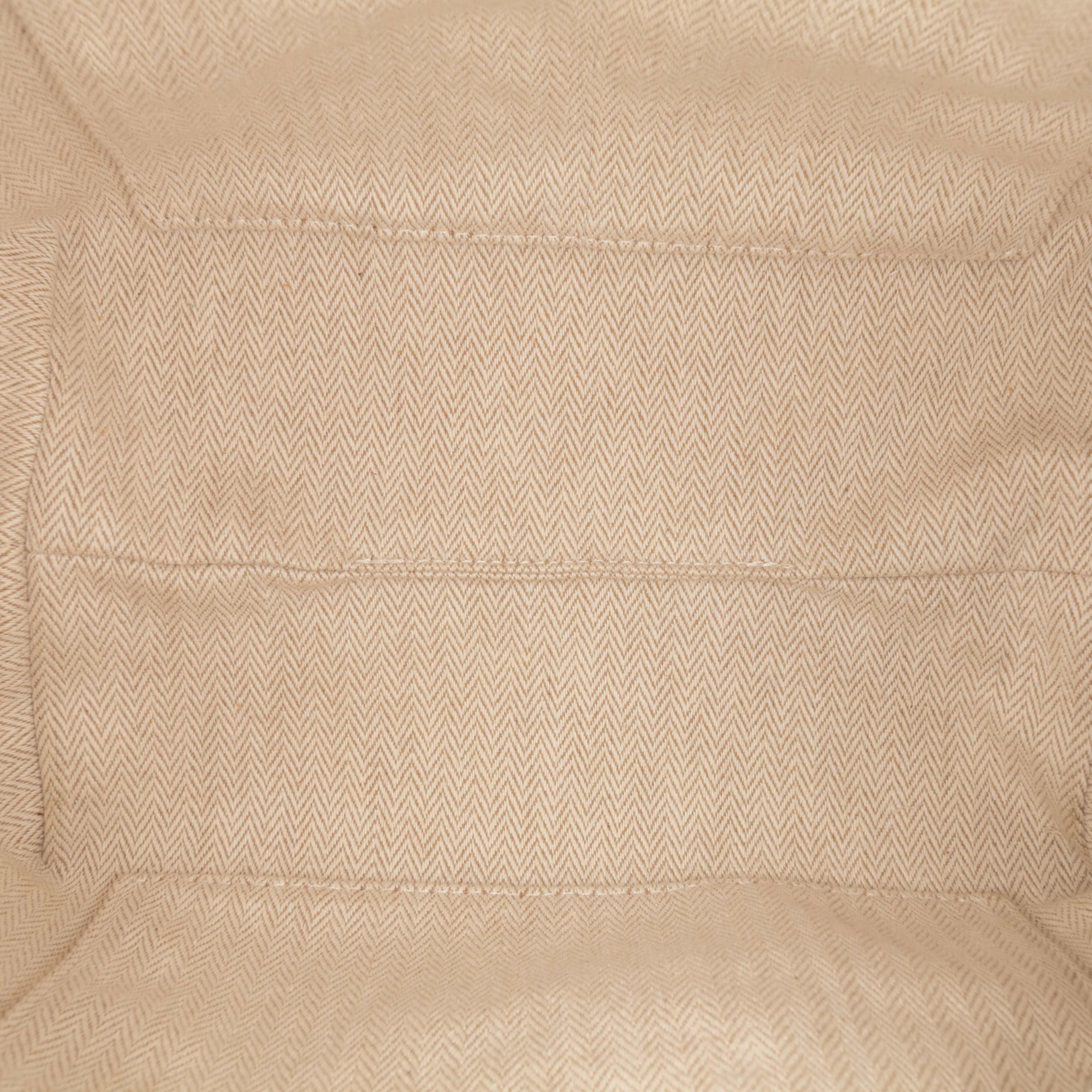 Hermès Small Canvas Bride A Brac Case, från Luxclusif, i färgen dark blue. Klicka för att öppna bilden i stort format