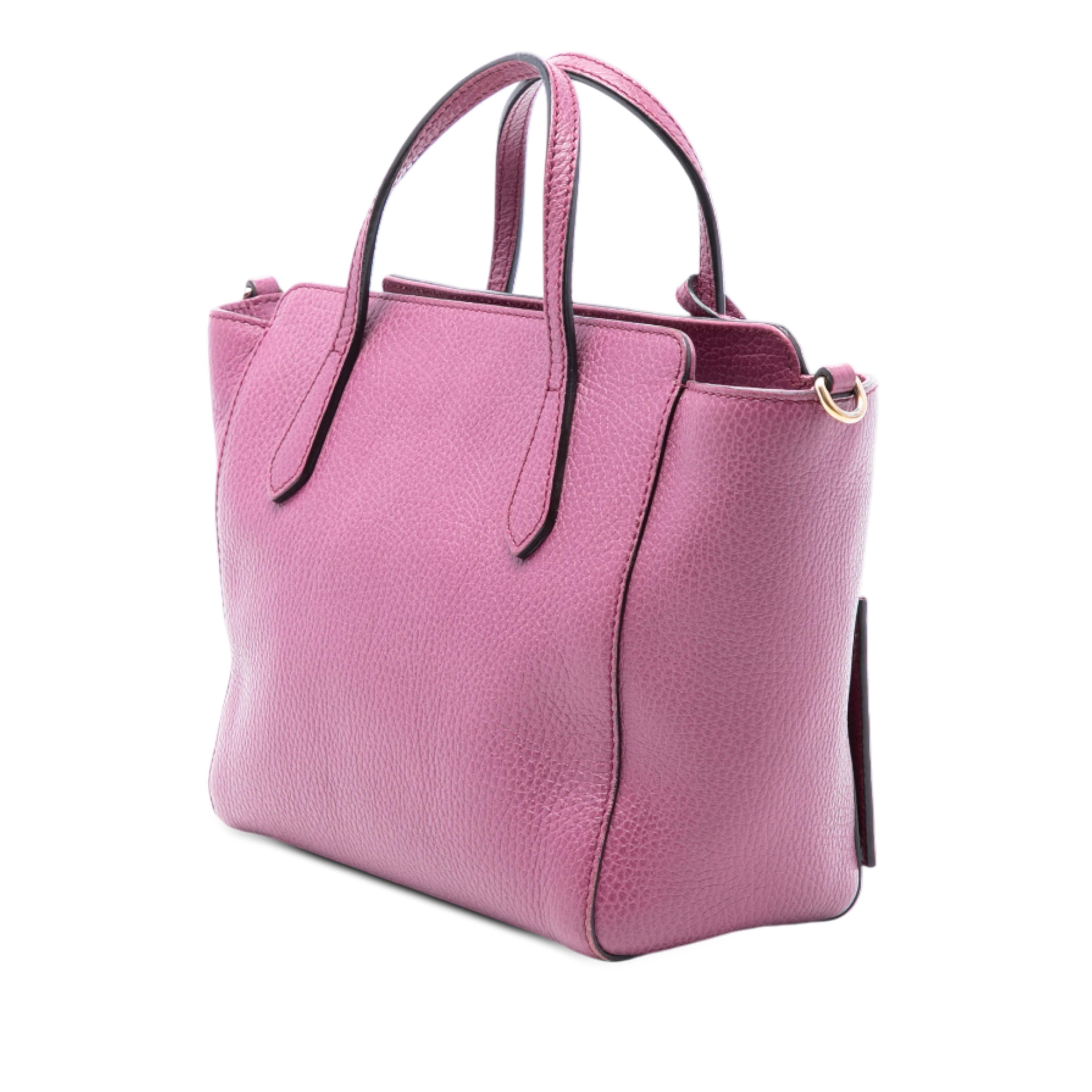 Gucci Mini Leather Swing Satchel, från Luxclusif, i färgen magenta. Klicka för att öppna bilden i stort format