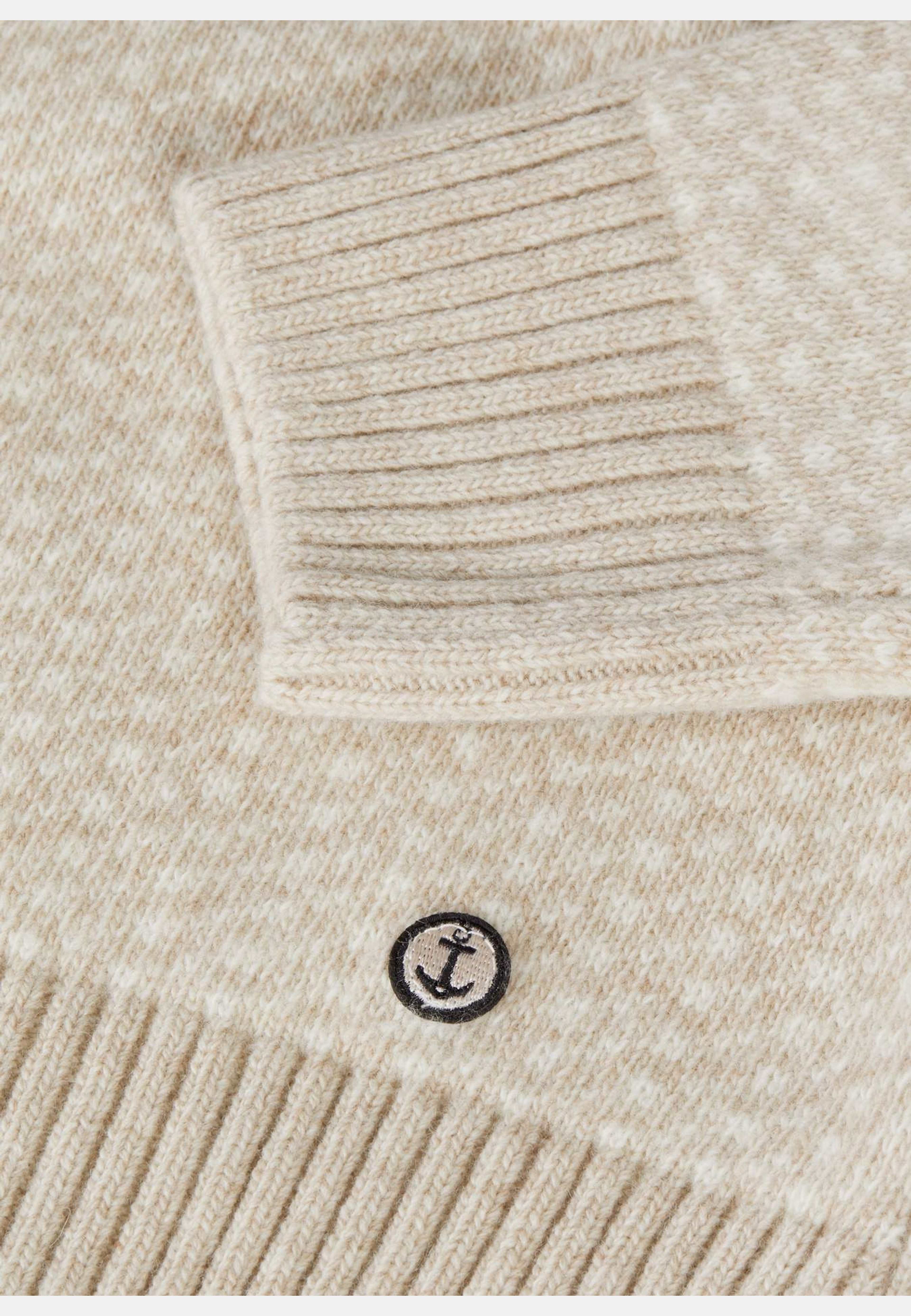 Olga Stickad Tröja, från emmamalena, i färgen beige. Klicka för att öppna bilden i stort format