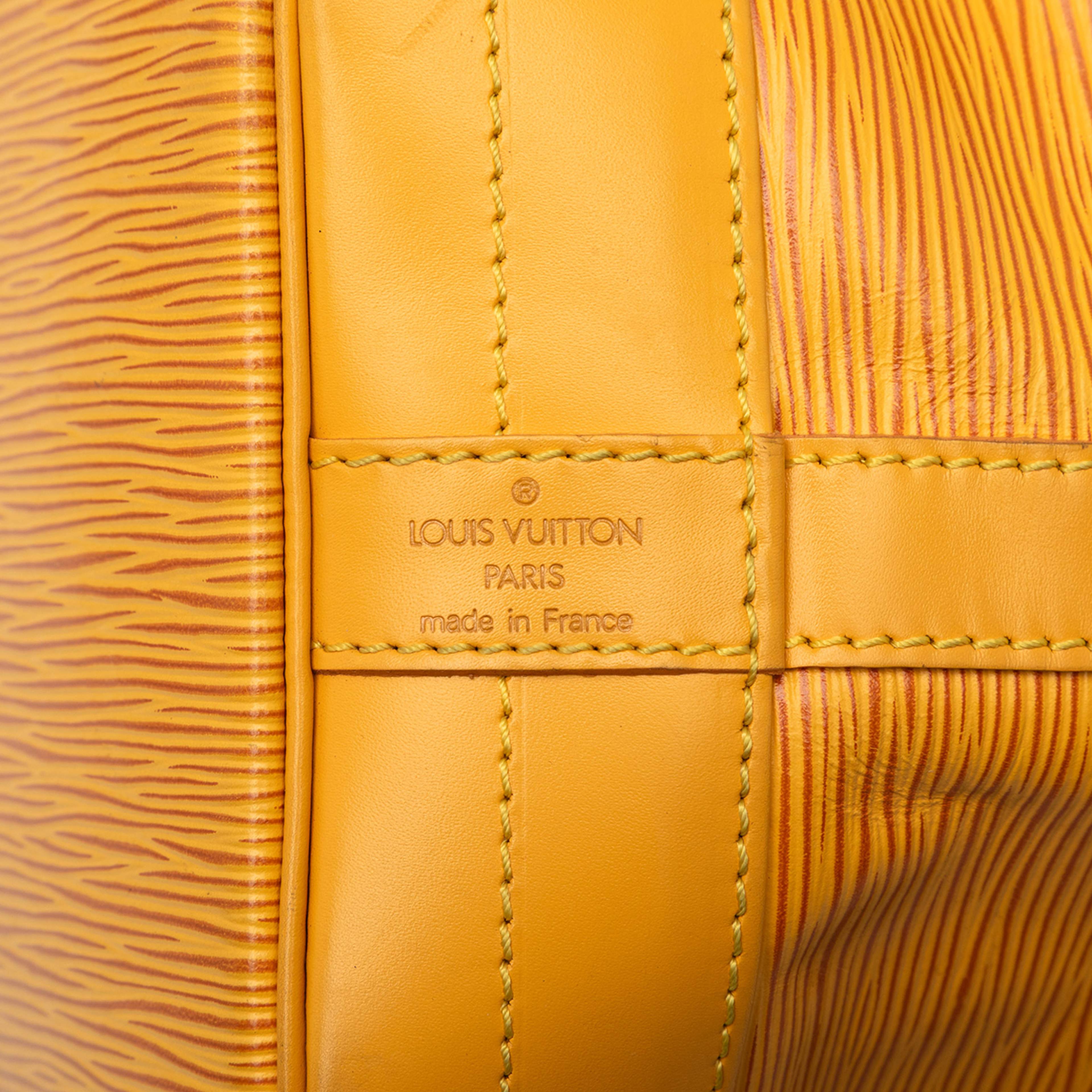 Louis Vuitton Epi Noe Gm, från Luxclusif, i färgen yellow. Klicka för att öppna bilden i stort format