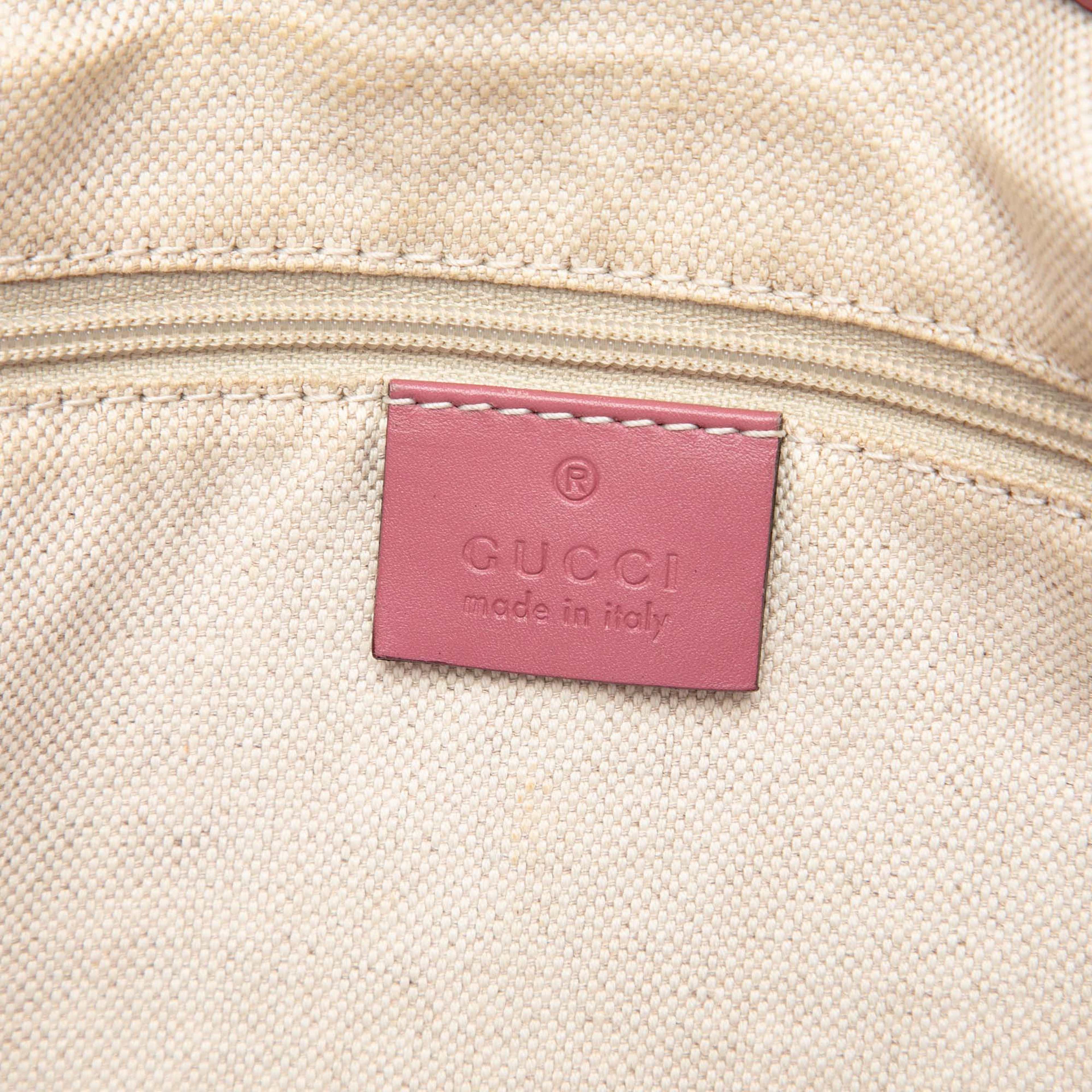 Gucci Gg Canvas Sukey Satchel, från Luxclusif, i färgen beige. Klicka för att öppna bilden i stort format