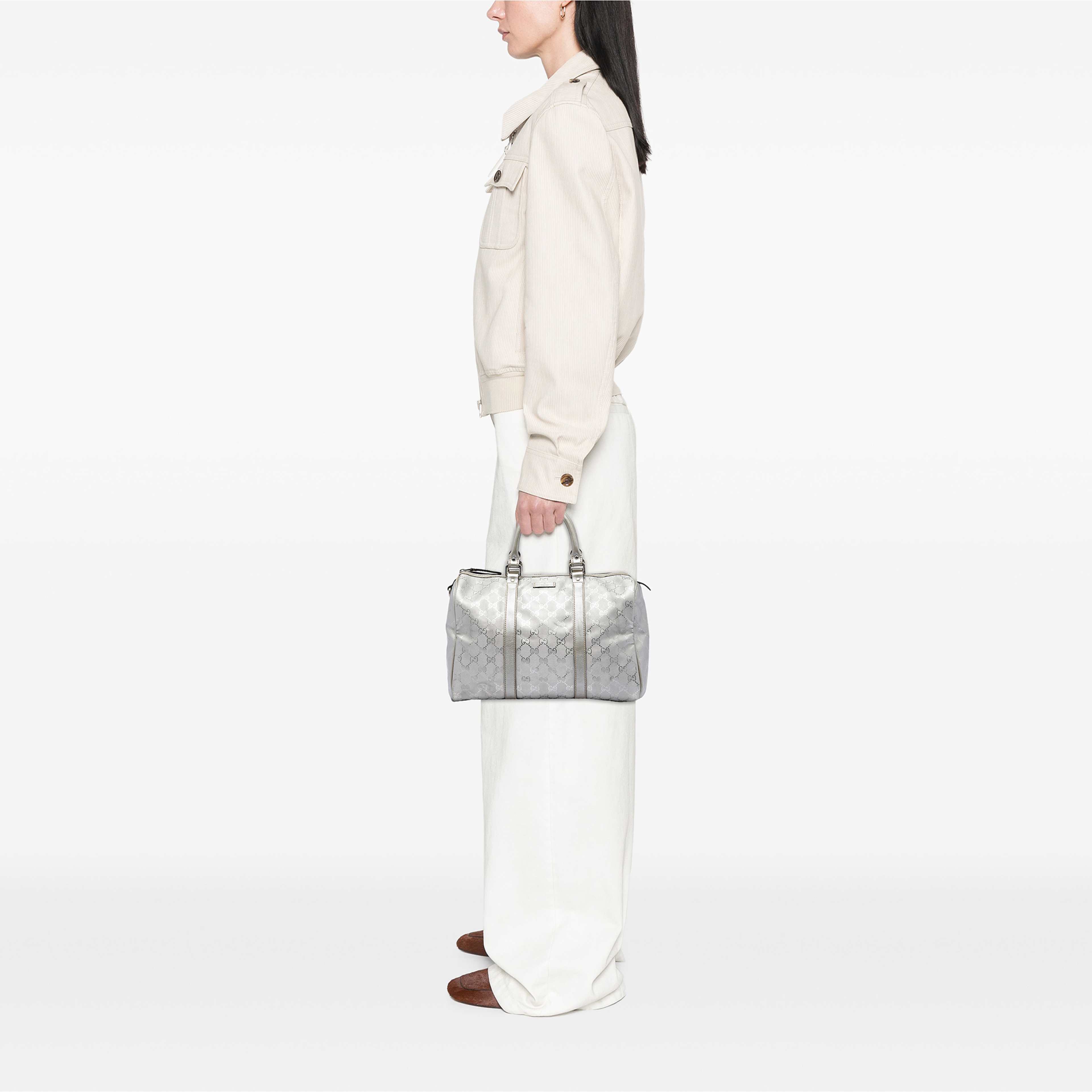 Gucci Medium Gg Imprime Joy Boston Bag, från Luxclusif, i färgen silver. Klicka för att öppna bilden i stort format