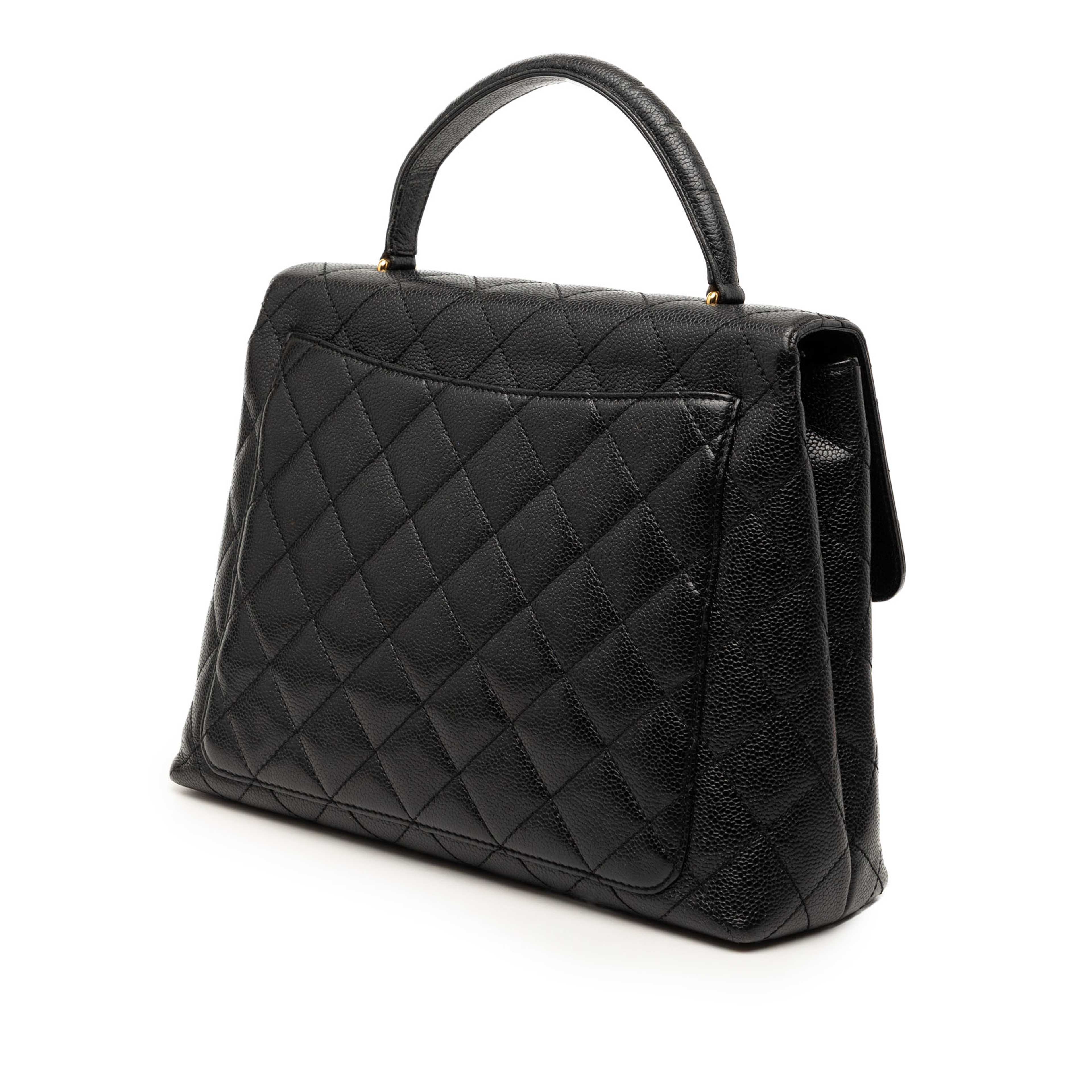 Chanel Cc Quilted Caviar Kelly Top Handle Bag, från Luxclusif, i färgen svart. Klicka för att öppna bilden i stort format