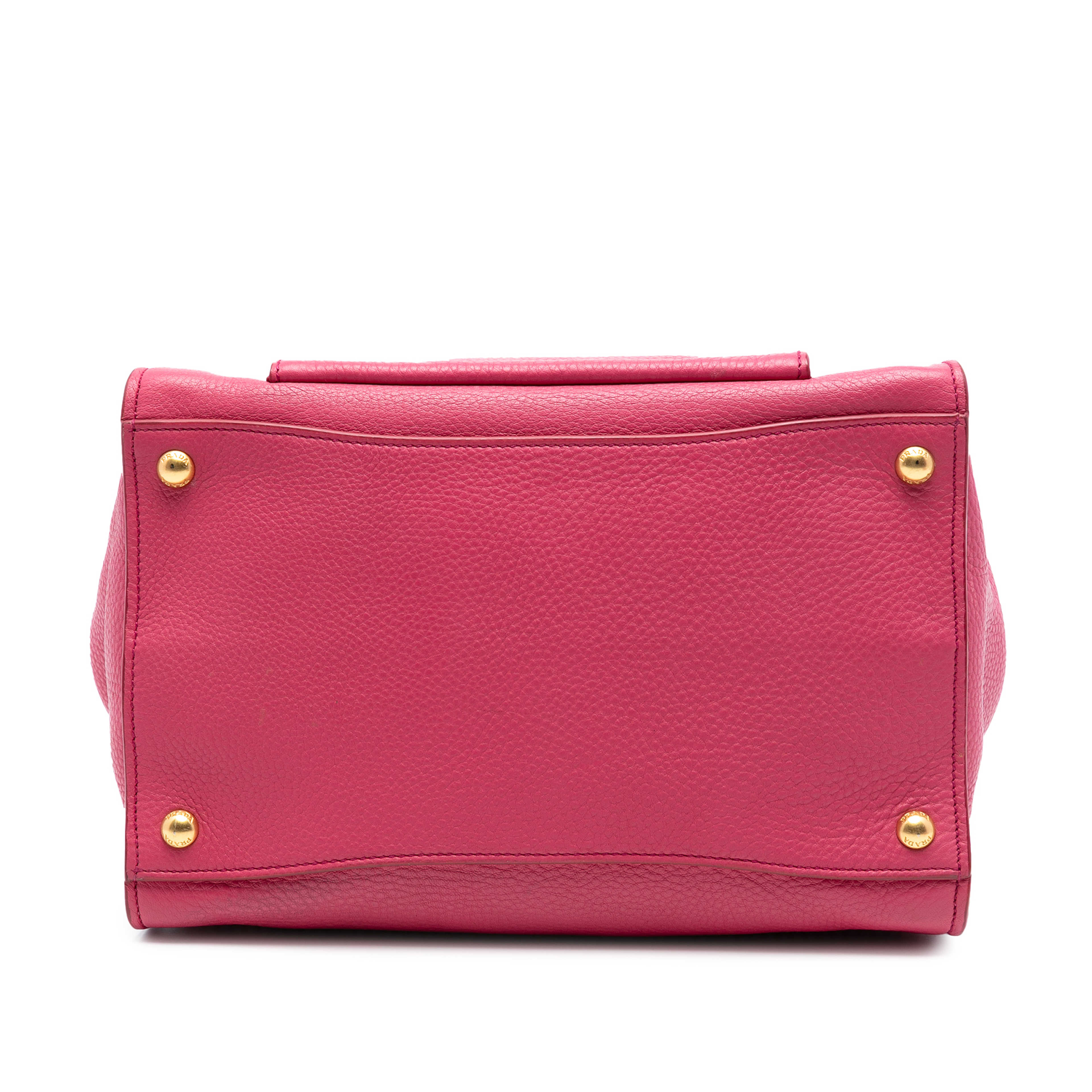 Prada Vitello Daino Front Pocket Open Convertible Tote, från Luxclusif, i färgen hot pink. Klicka för att öppna bilden i stort format