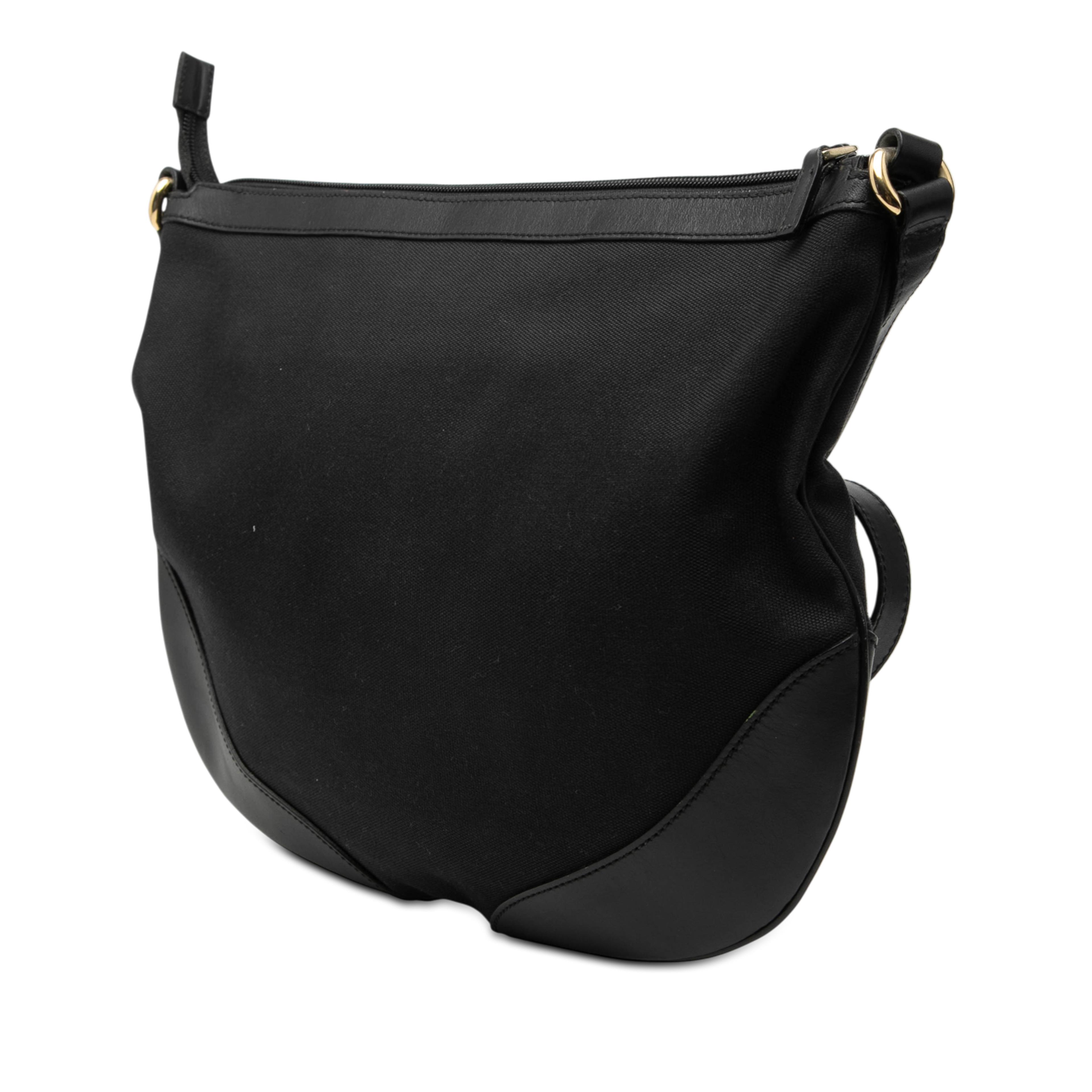 Gucci Canvas Crossbody, från Luxclusif, i färgen black. Klicka för att öppna bilden i stort format