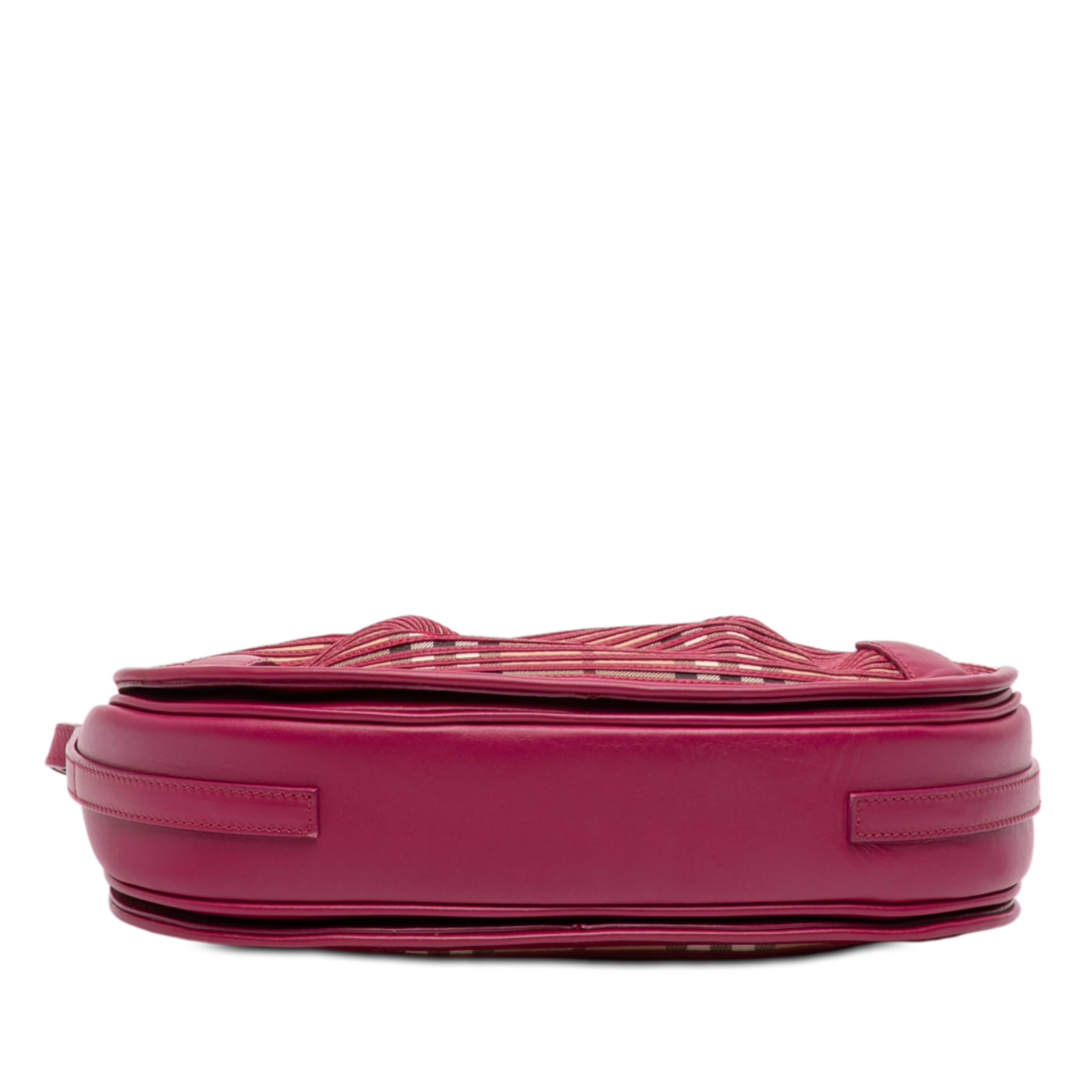 Burberry Haymarket Check Stripes Coated Canvas Crossbody, från Luxclusif, i färgen beige. Klicka för att öppna bilden i stort format