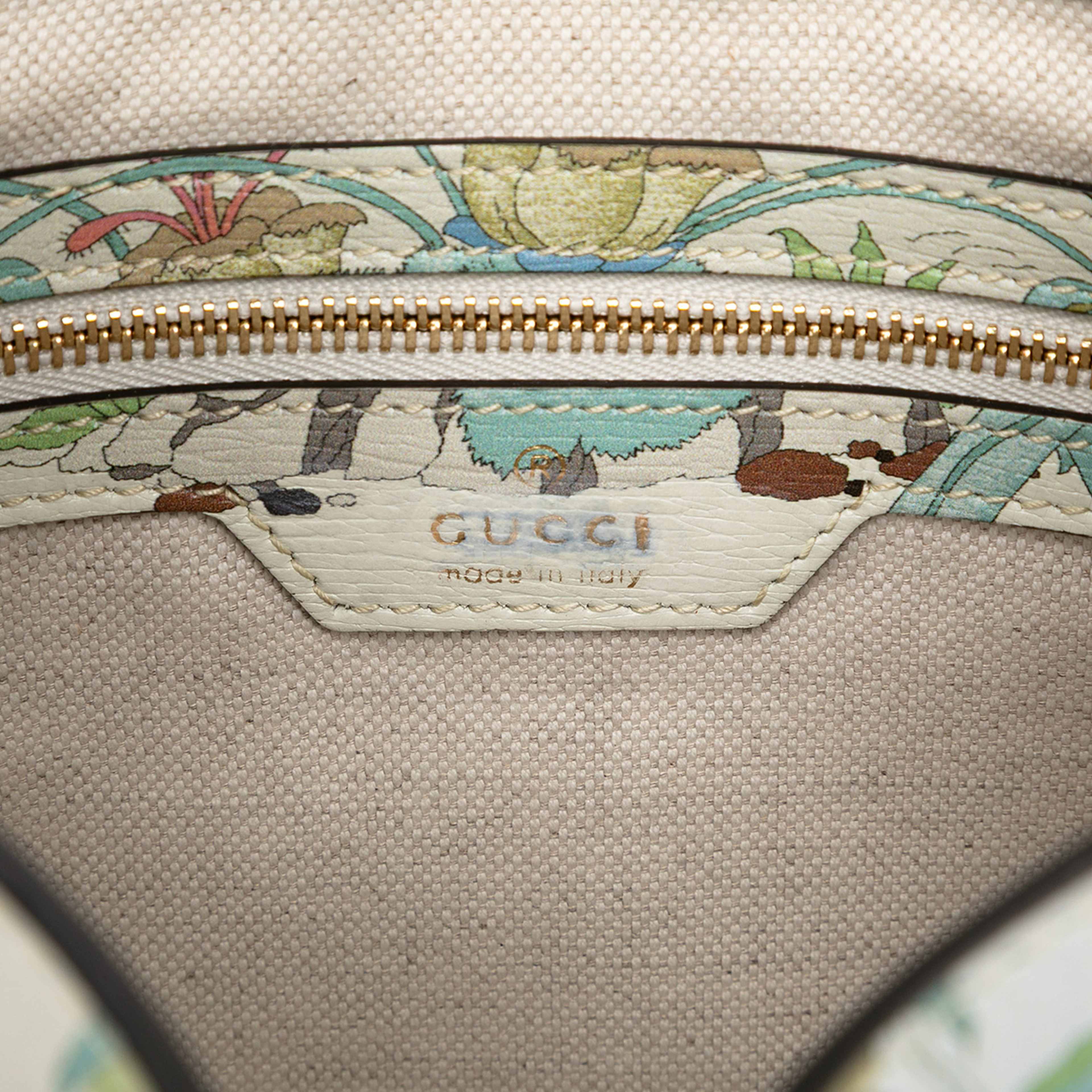 Gucci Small Calfskin Tiger Jackie 1961 Crossbody, från Luxclusif, i färgen blue. Klicka för att öppna bilden i stort format