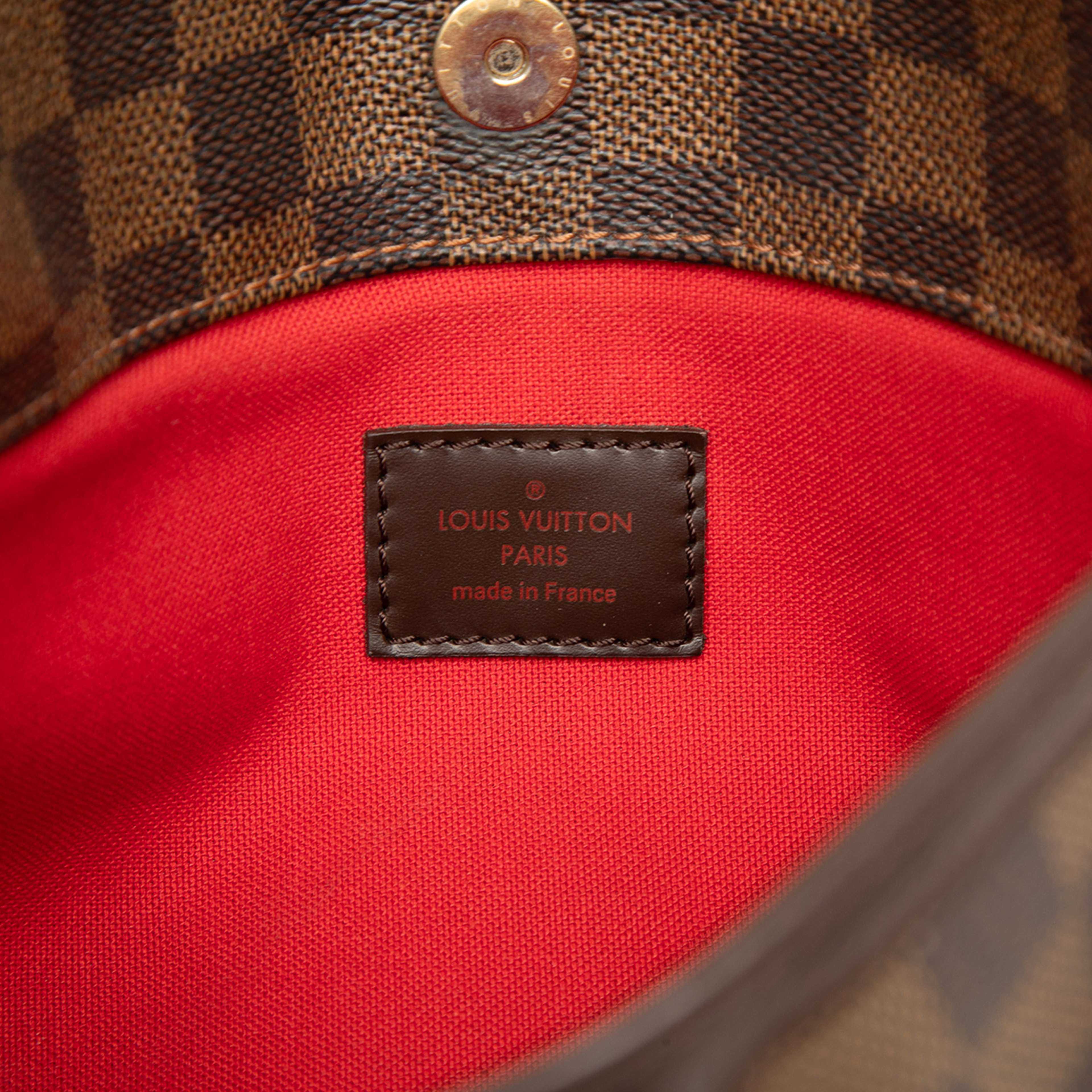 Louis Vuitton Damier Ebene Bloomsbury Pm, från Luxclusif, i färgen brun. Klicka för att öppna bilden i stort format
