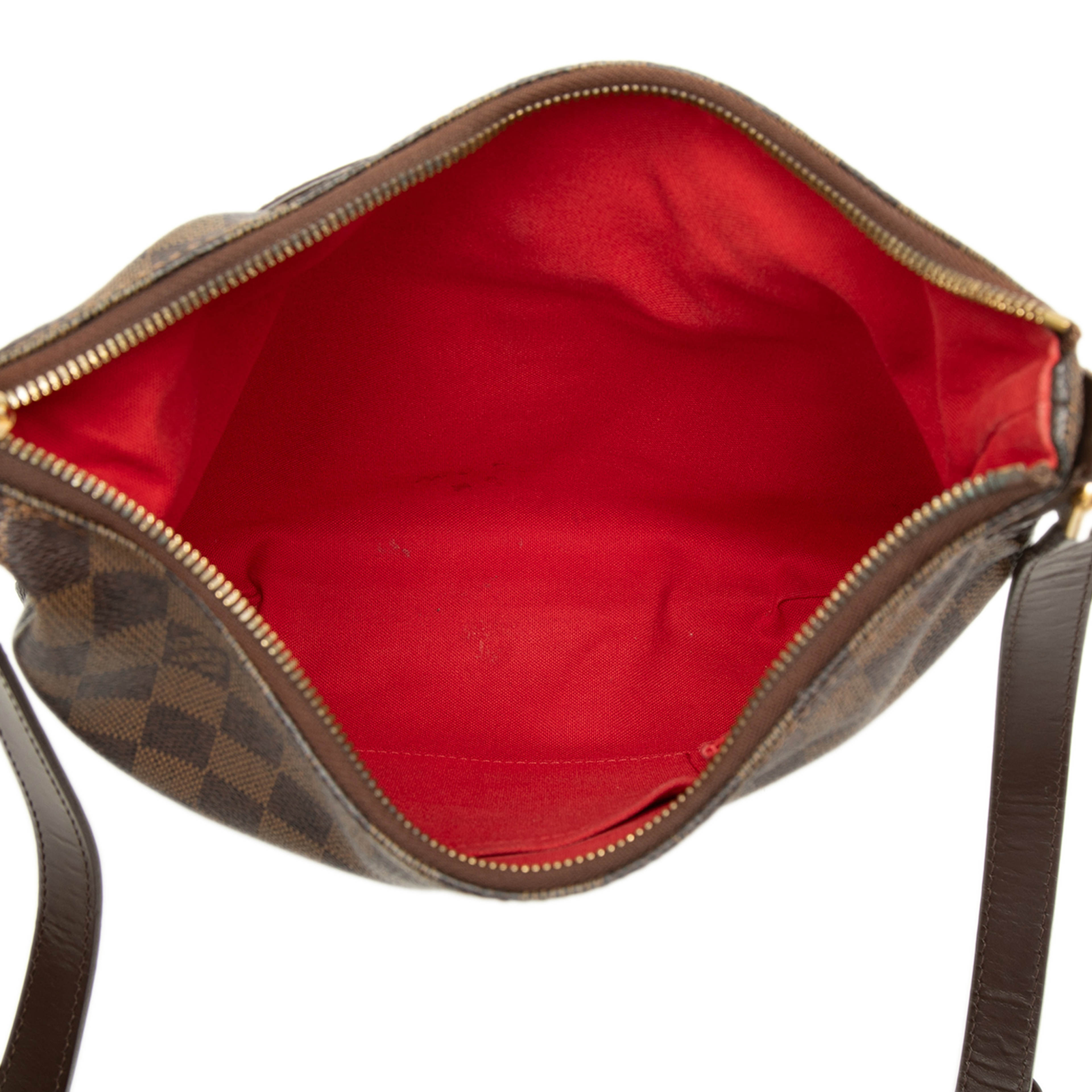 Louis Vuitton Damier Ebene Bloomsbury Pm, från Luxclusif, i färgen brun. Klicka för att öppna bilden i stort format