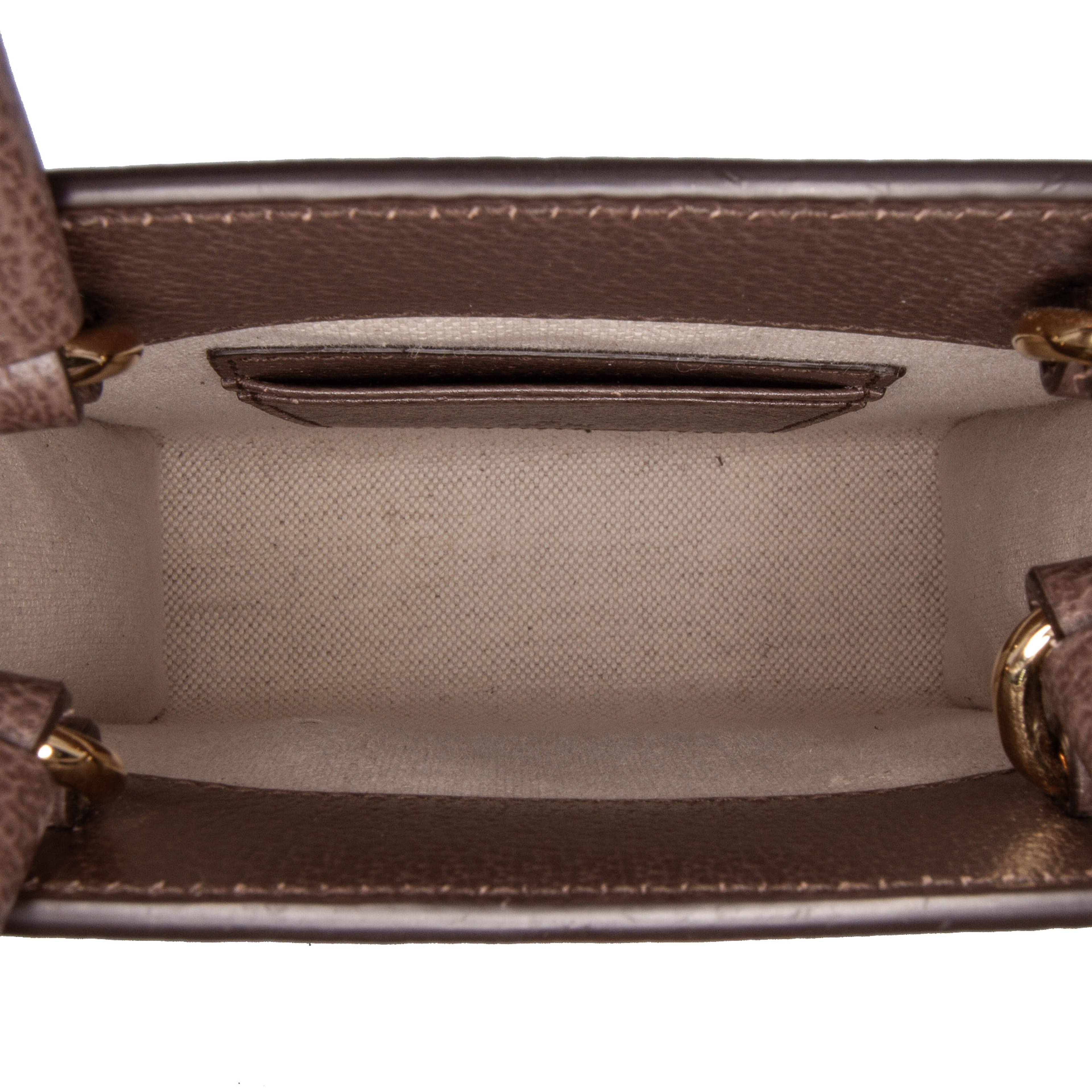 Gucci Mini Gg Supreme Ophidia Web Satchel, från Luxclusif, i färgen beige. Klicka för att öppna bilden i stort format