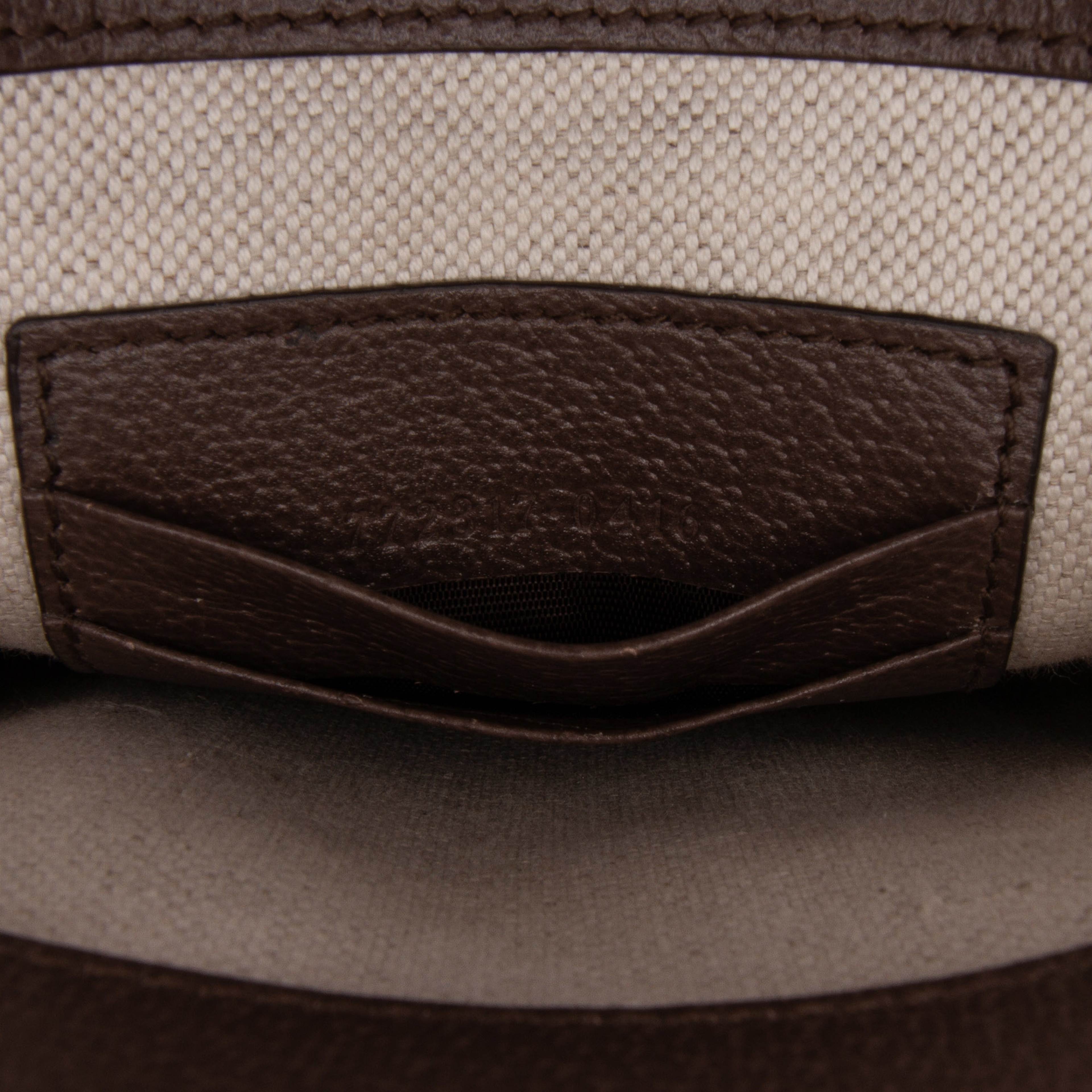 Gucci Mini Gg Supreme Ophidia Web Satchel, från Luxclusif, i färgen beige. Klicka för att öppna bilden i stort format