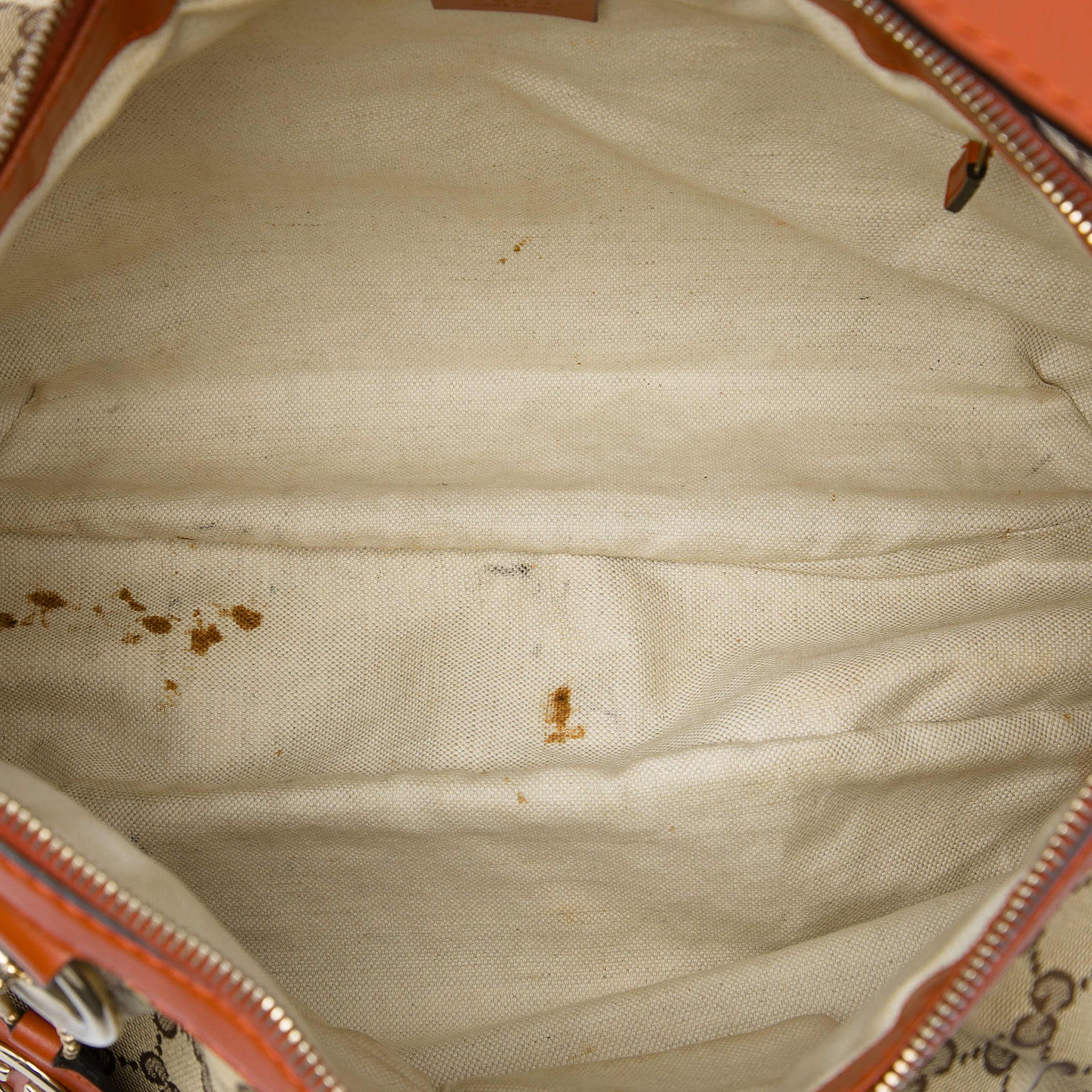 Gucci Gg Canvas Sukey Shoulder Bag, från Luxclusif, i färgen orange. Klicka för att öppna bilden i stort format