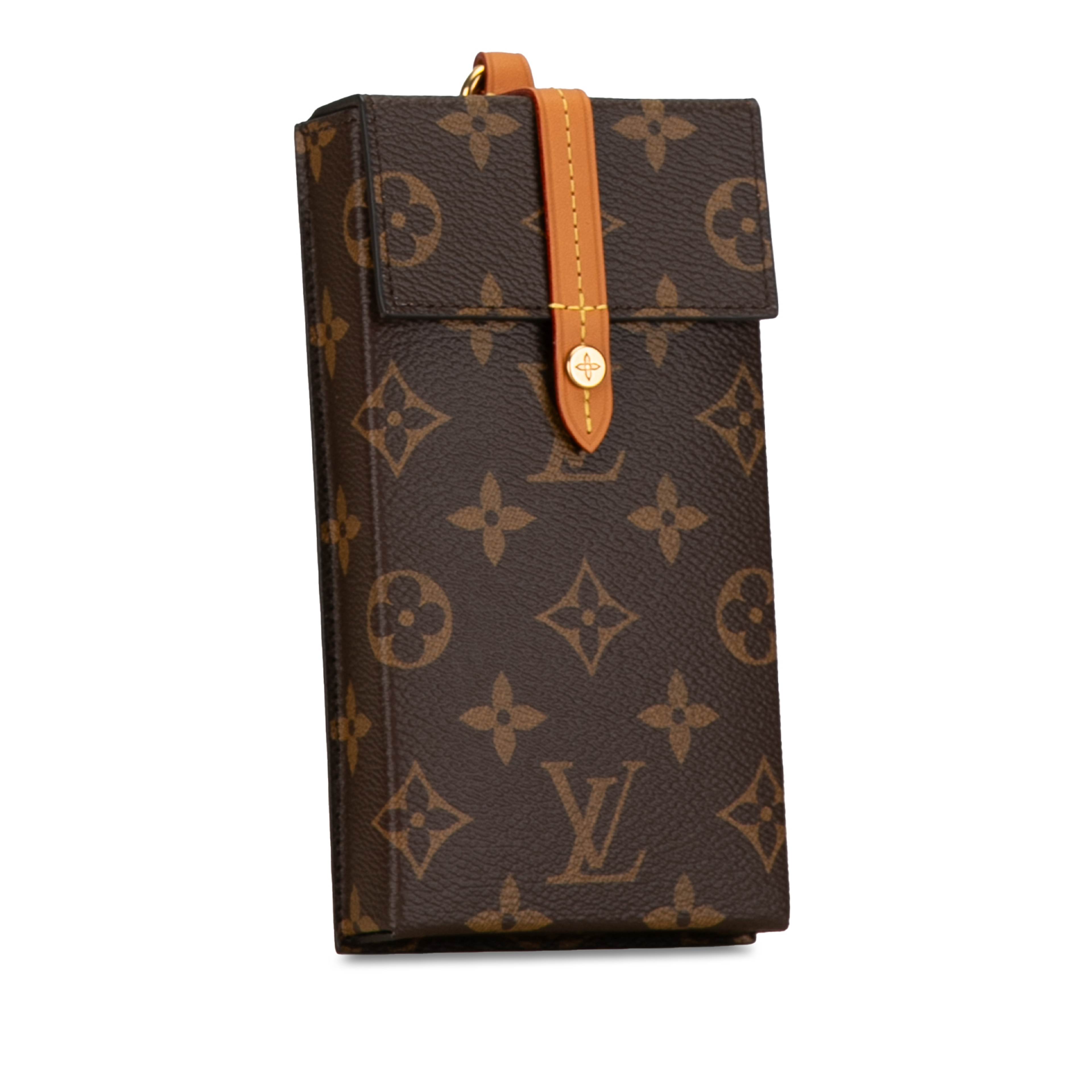 Louis Vuitton Monogram Box Phone Case, från Luxclusif, i färgen brown. Klicka för att öppna bilden i stort format