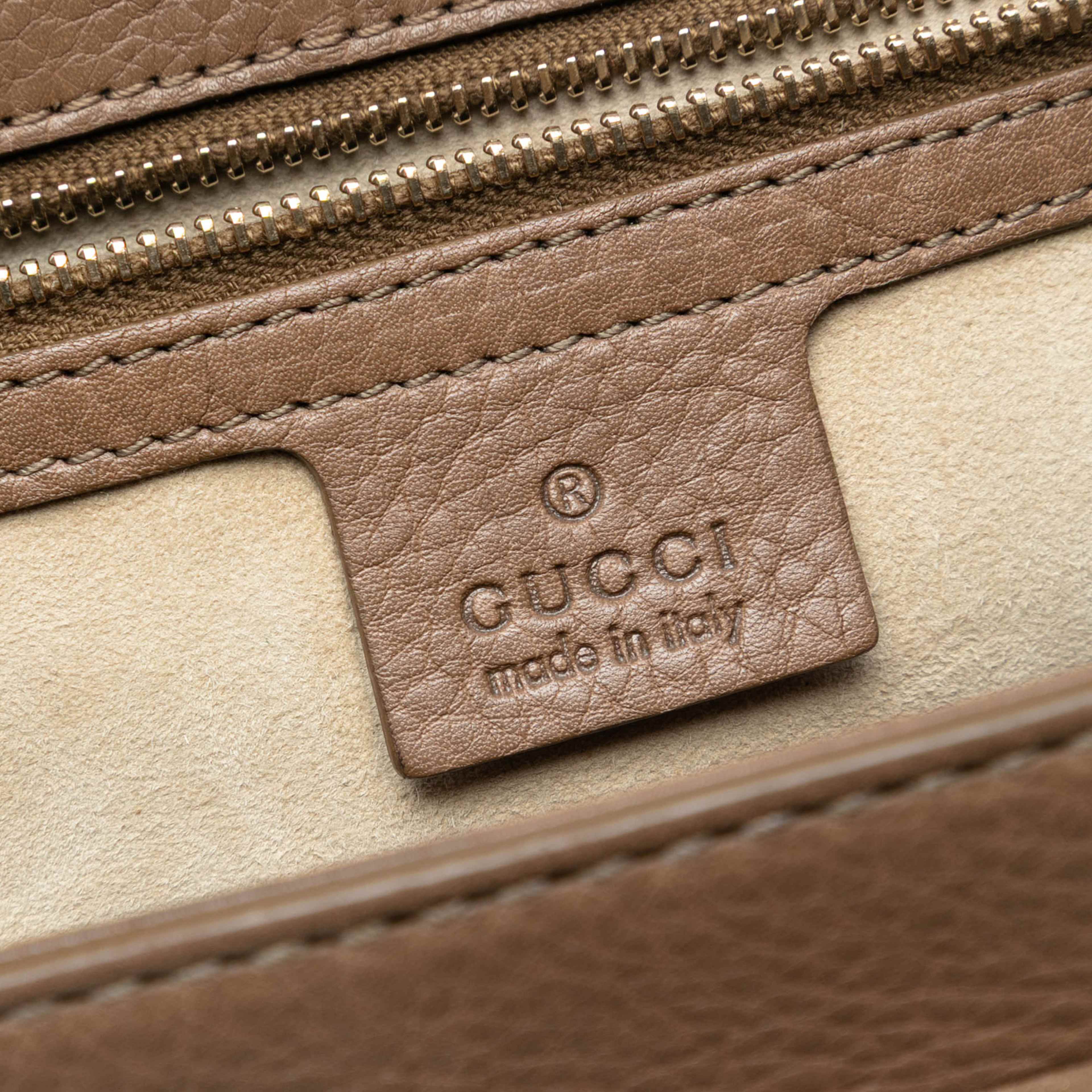Gucci Medium Leather New Bamboo Satchel, från Luxclusif, i färgen brown. Klicka för att öppna bilden i stort format