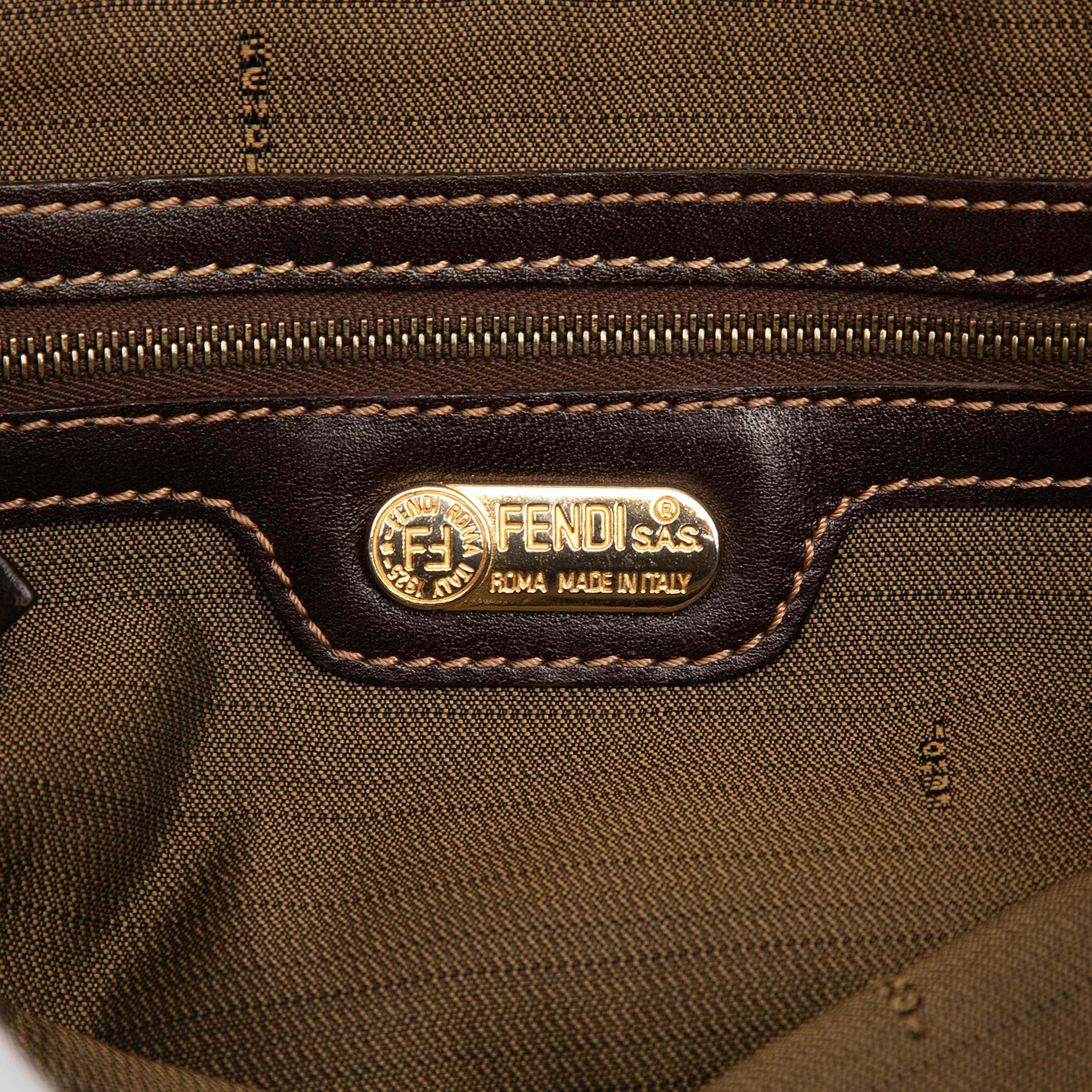 Fendi Zucca Canvas Satchel, från Luxclusif, i färgen brown. Klicka för att öppna bilden i stort format