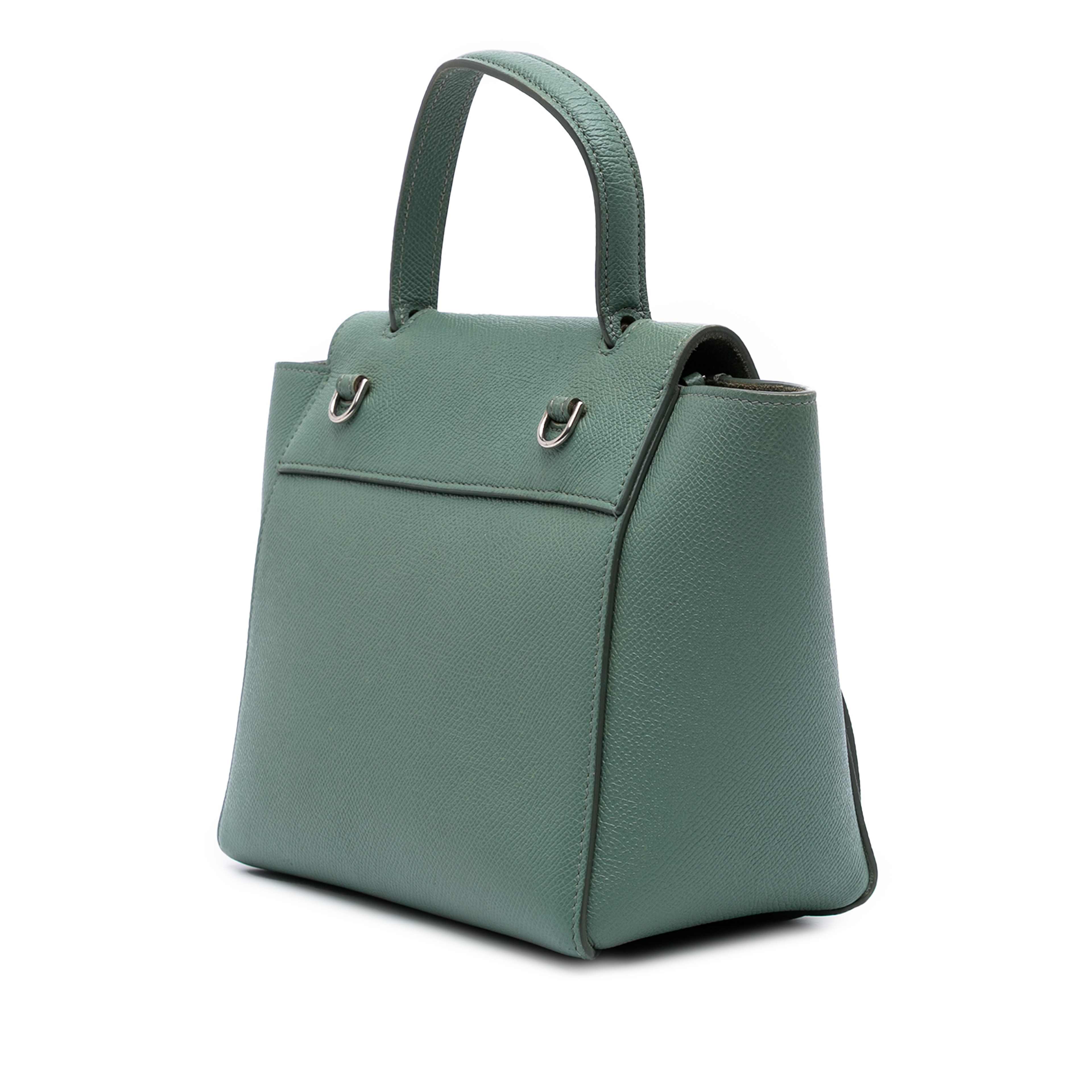 Celine Nano Grained Calfskin Belt Bag, från Luxclusif, i färgen green. Klicka för att öppna bilden i stort format