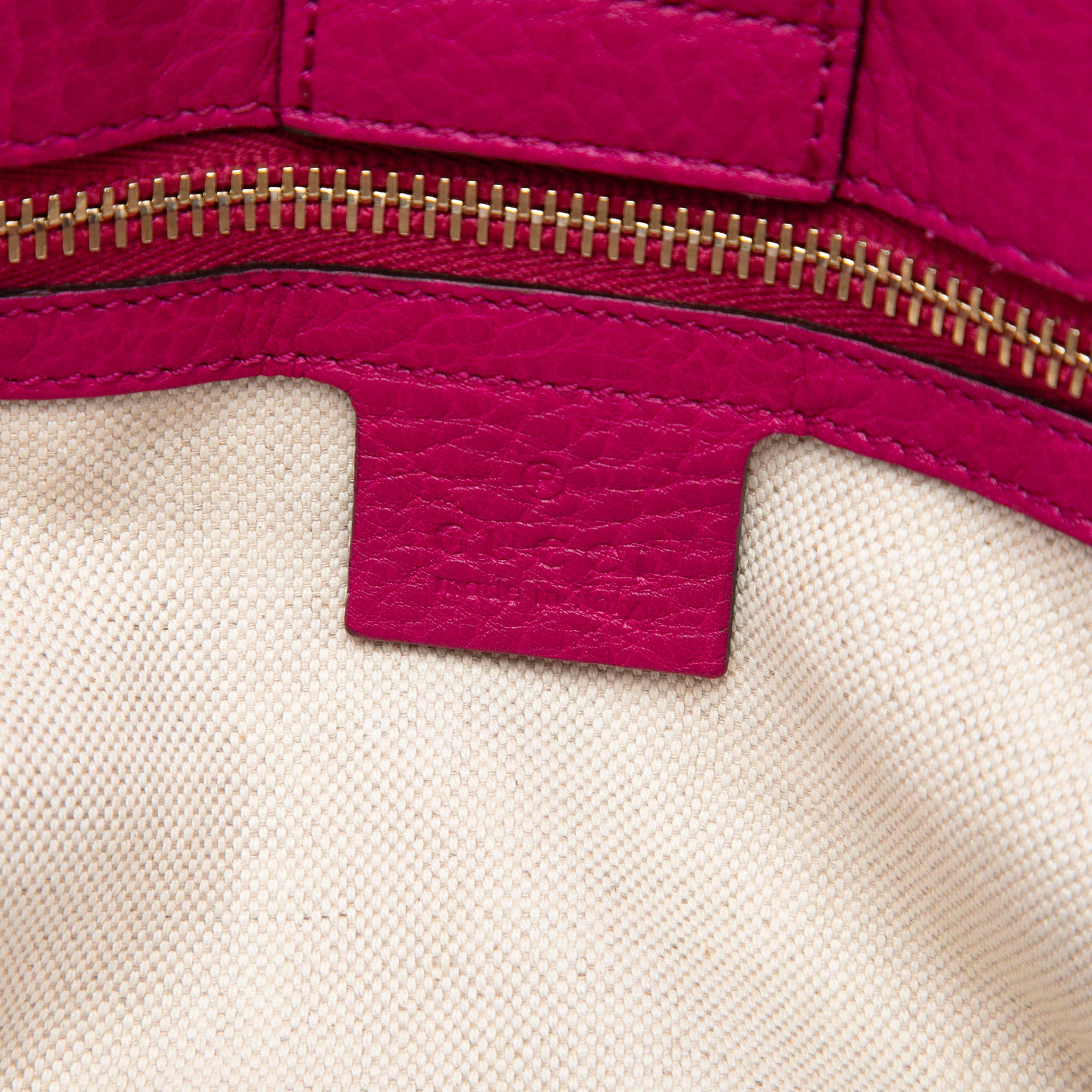 Gucci Medium Calfskin Bamboo Shopper Satchel, från Luxclusif, i färgen rosa. Klicka för att öppna bilden i stort format