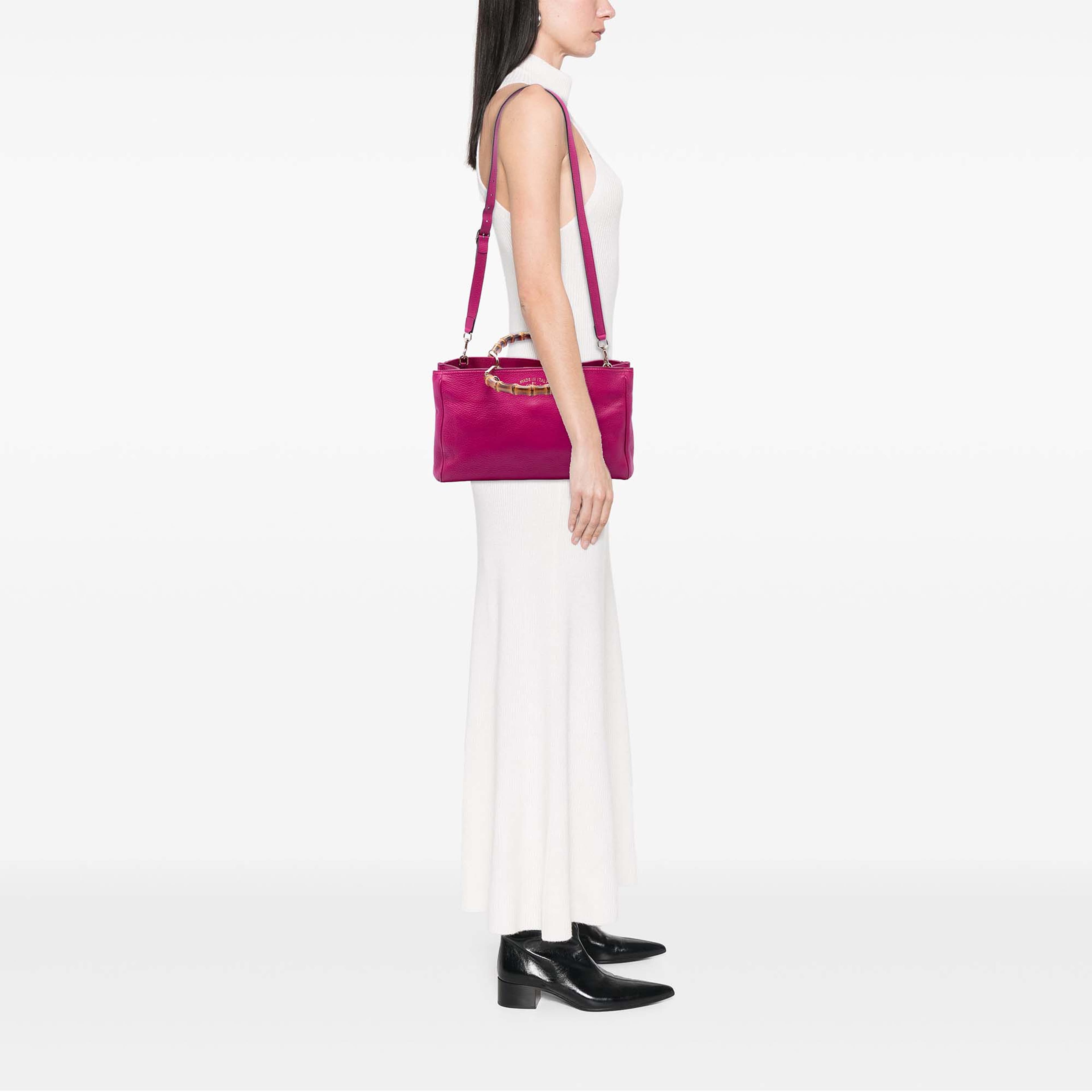 Gucci Medium Calfskin Bamboo Shopper Satchel, från Luxclusif, i färgen rosa. Klicka för att öppna bilden i stort format