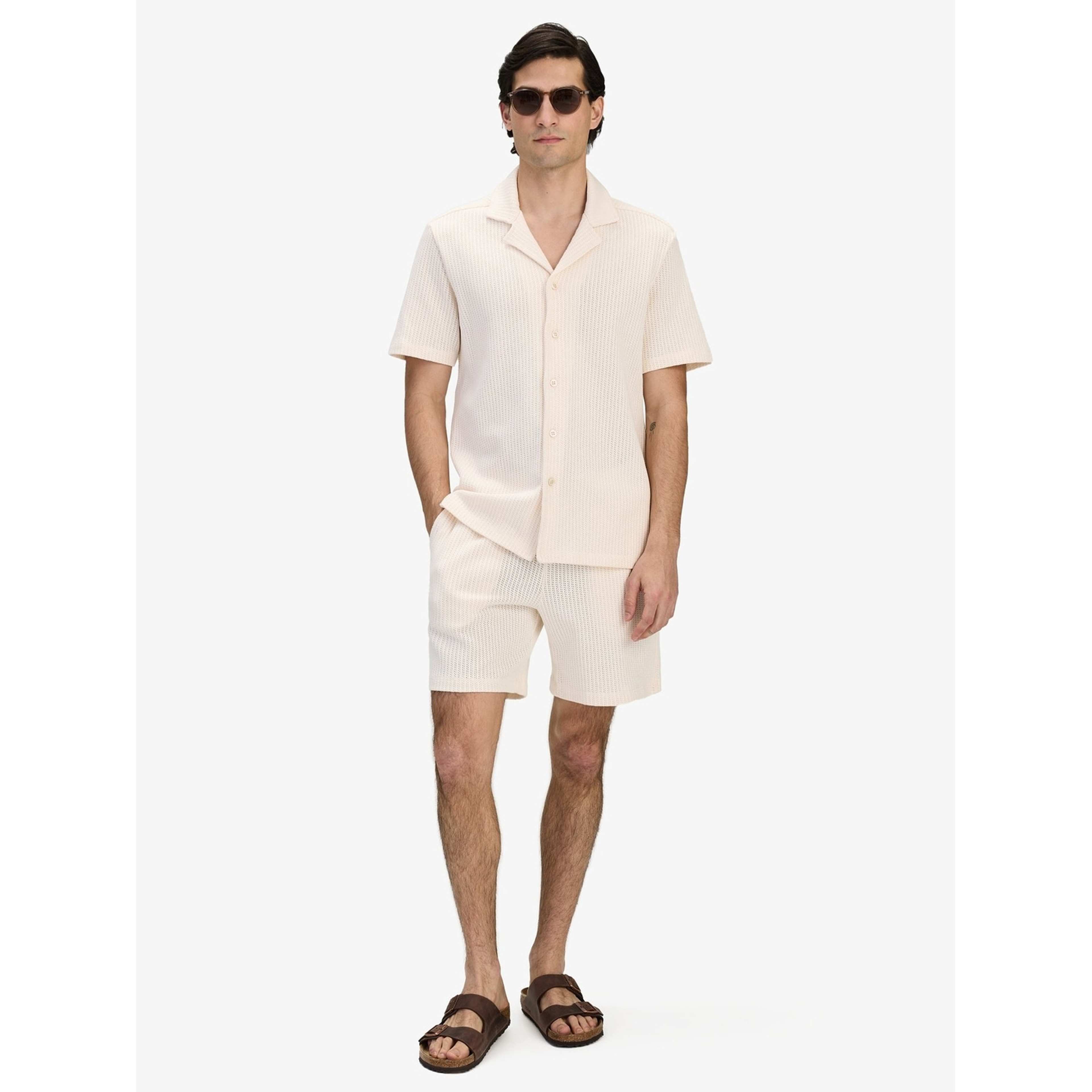 Cotton Crochet S/s Shirt (mateo), från John Henric, i färgen off white. Klicka för att öppna bilden i stort format