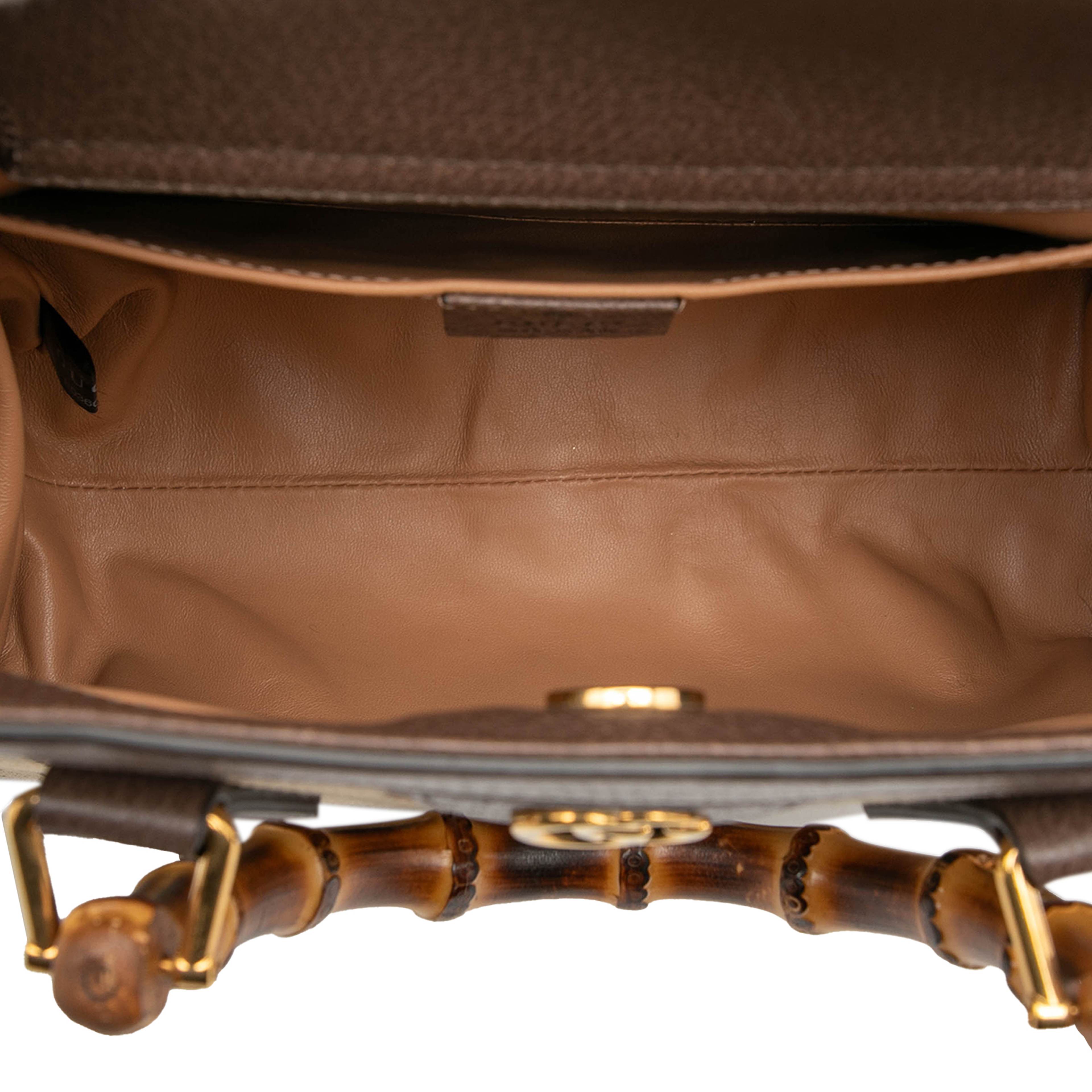 Gucci Medium Jumbo Gg Canvas Bamboo Diana Satchel, från Luxclusif, i färgen beige. Klicka för att öppna bilden i stort format