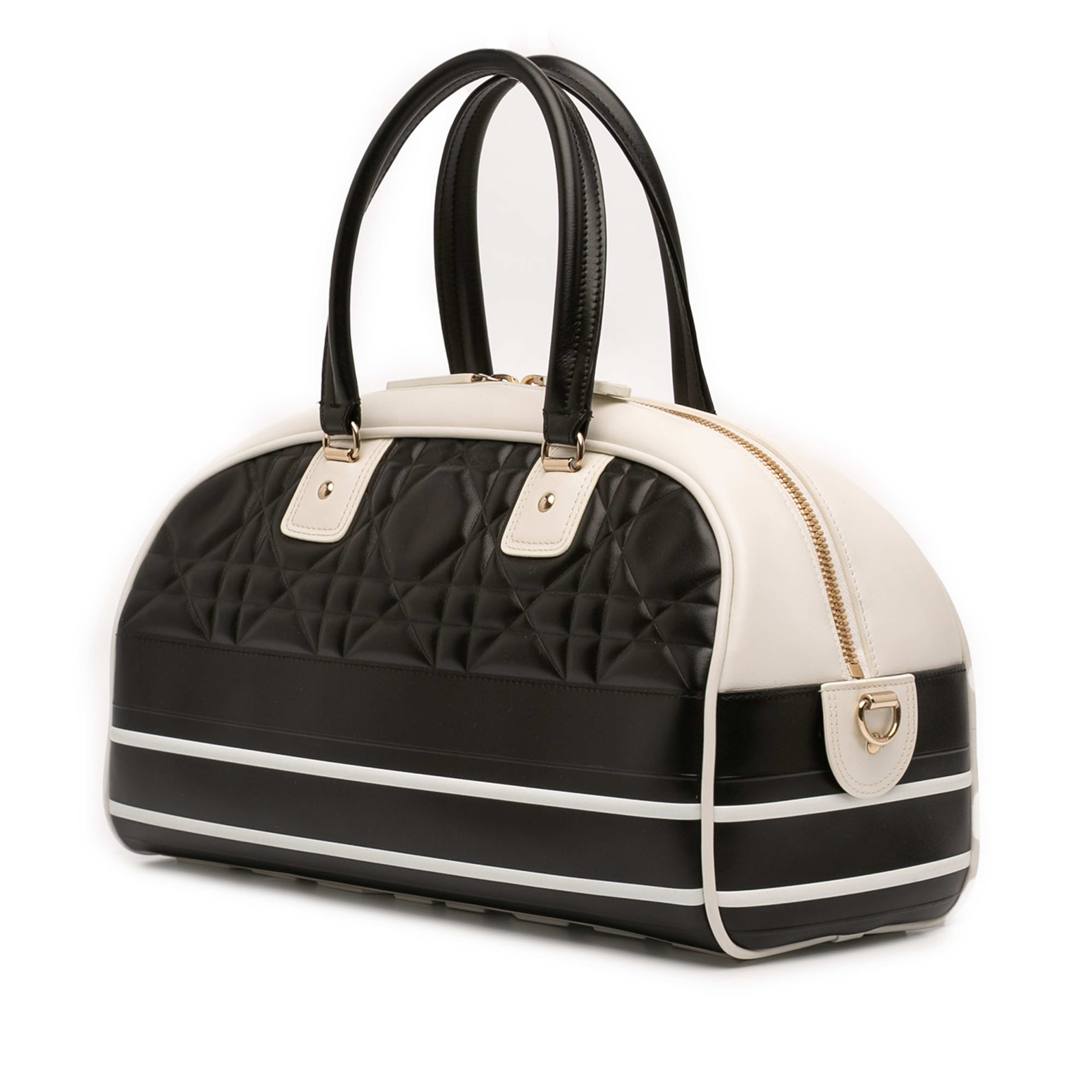 Dior Medium Leather Cannage Dior Vibe Zip Bowling Bag, från Luxclusif, i färgen svart. Klicka för att öppna bilden i stort format