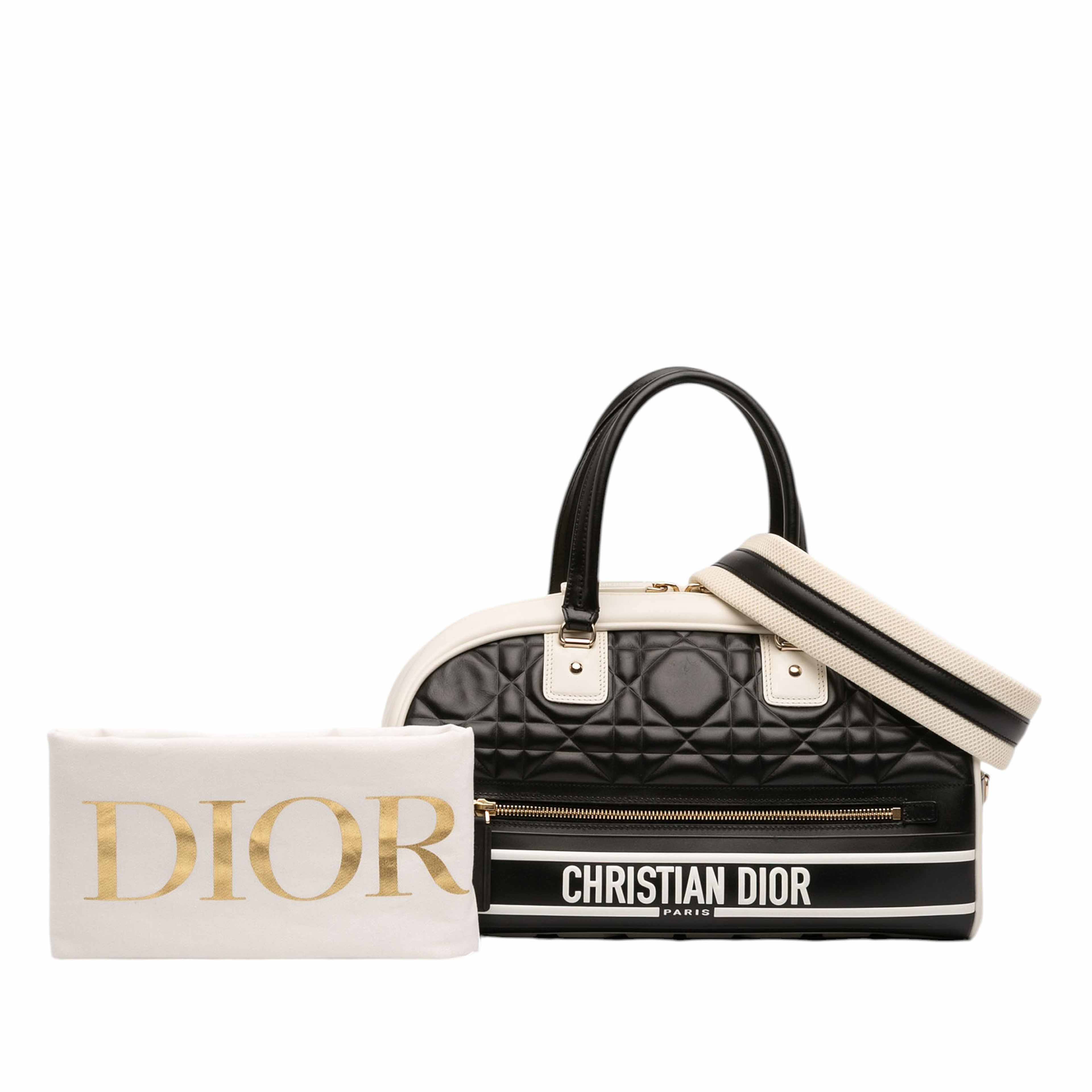 Dior Medium Leather Cannage Dior Vibe Zip Bowling Bag, från Luxclusif, i färgen svart. Klicka för att öppna bilden i stort format
