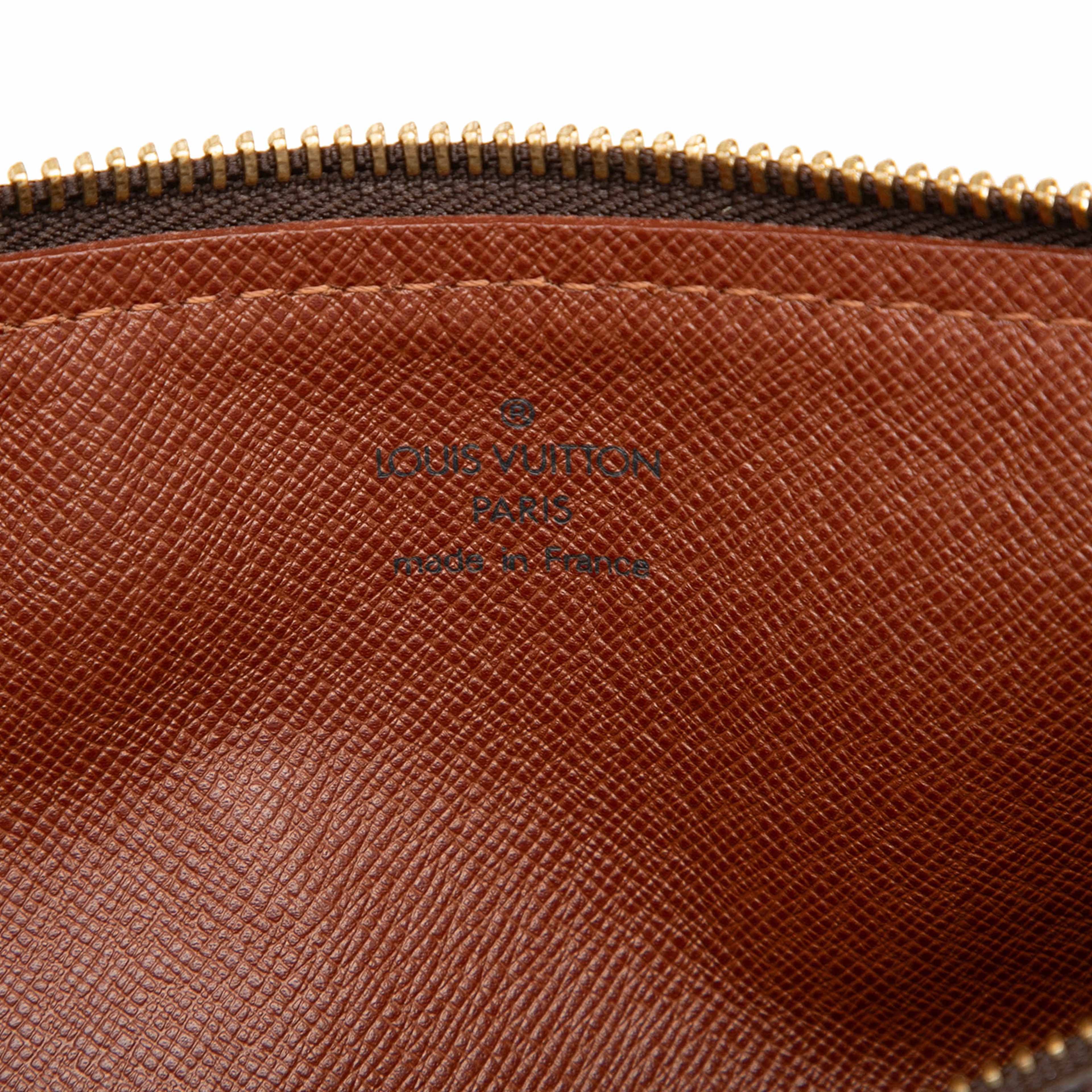 Louis Vuitton Monogram Papillon 30, från Luxclusif, i färgen brown. Klicka för att öppna bilden i stort format