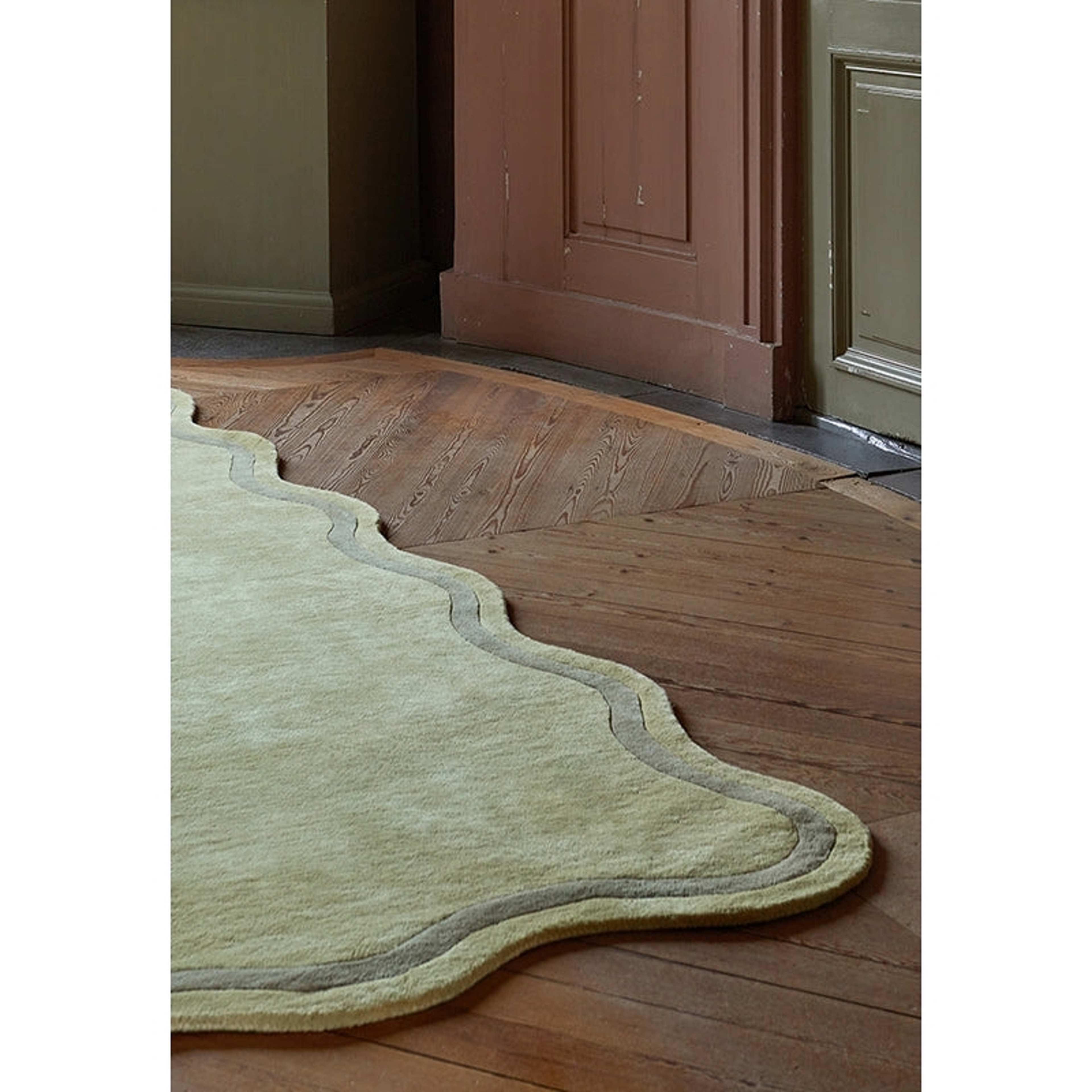 Scallop Ullmatta Lemon Yellow, från Layered, i färgen lemon yellow. Klicka för att öppna bilden i stort format