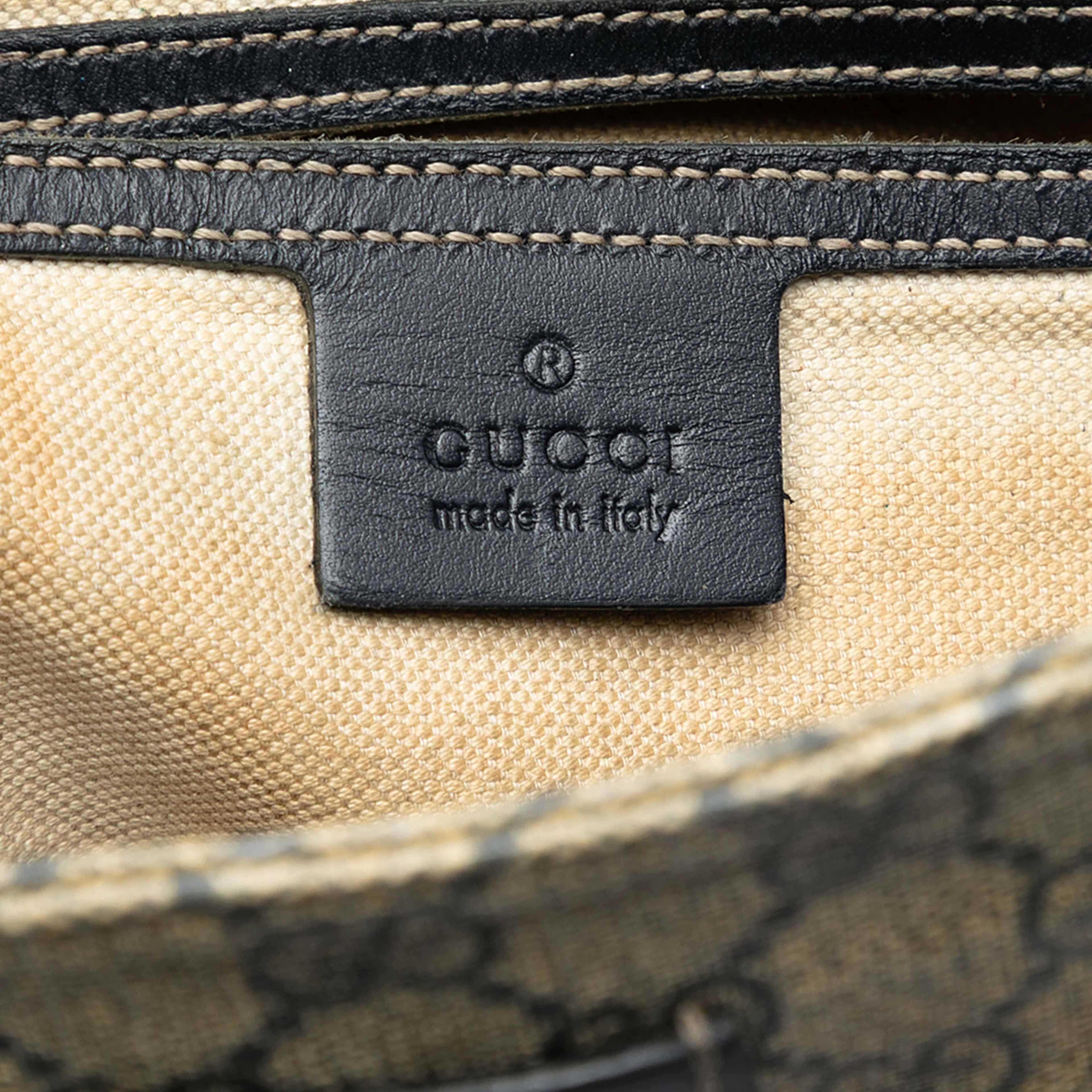 Gucci Gg Supreme Crossbody, från Luxclusif, i färgen beige. Klicka för att öppna bilden i stort format