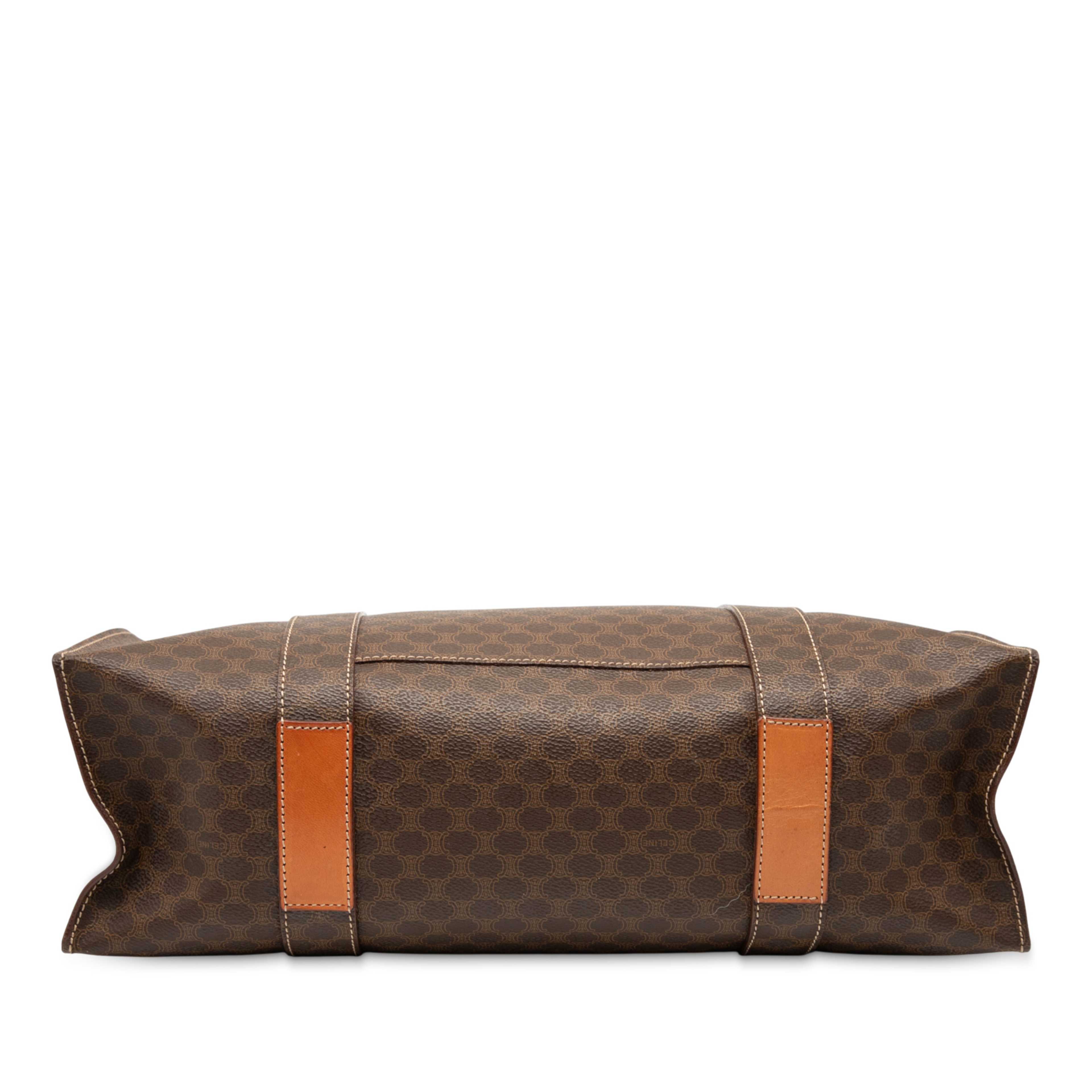 Celine Macadam Coated Canvas Tote, från Luxclusif, i färgen dark brown. Klicka för att öppna bilden i stort format