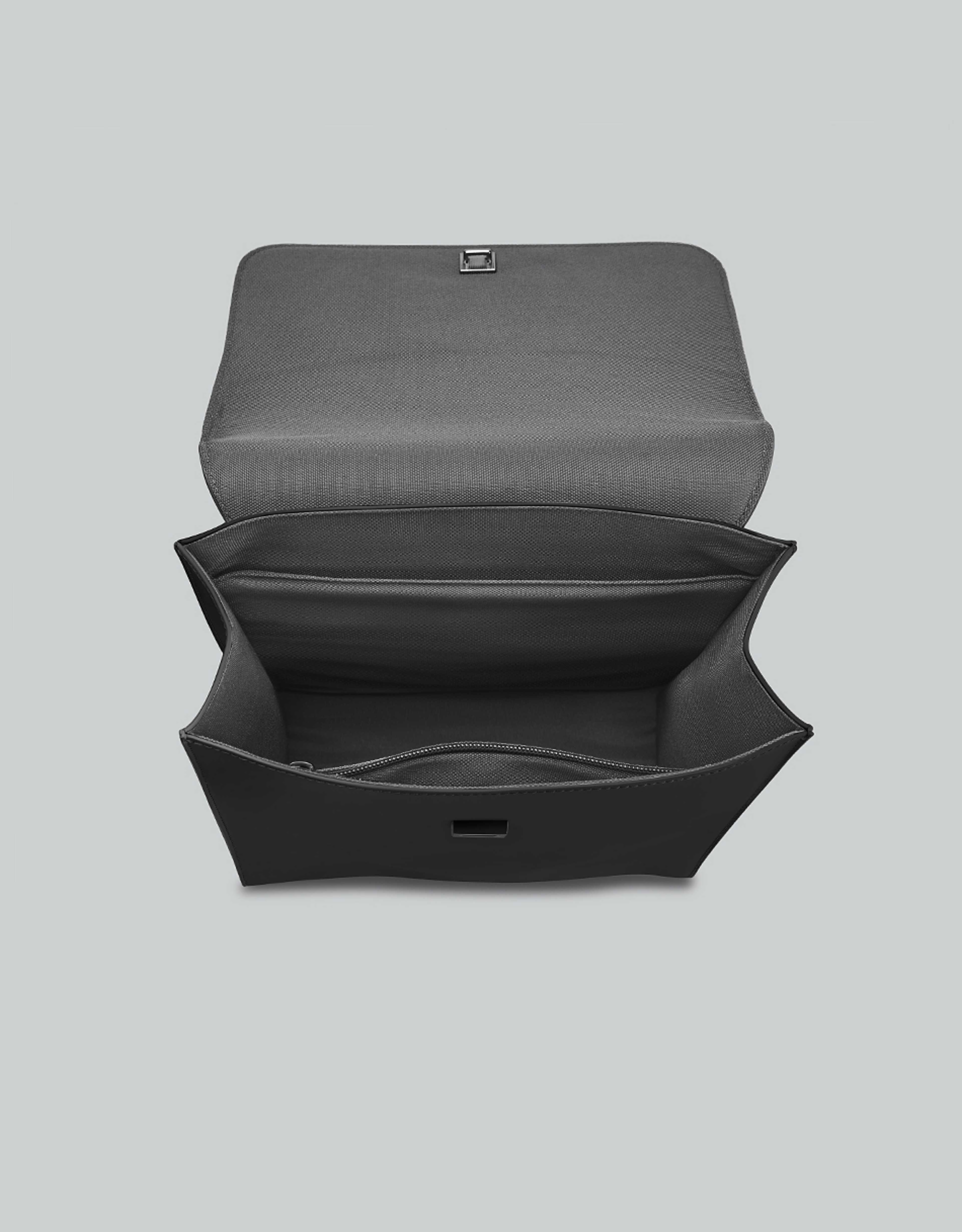 Spläsh Id Backpack 14", från Gaston Luga, i färgen black. Klicka för att öppna bilden i stort format