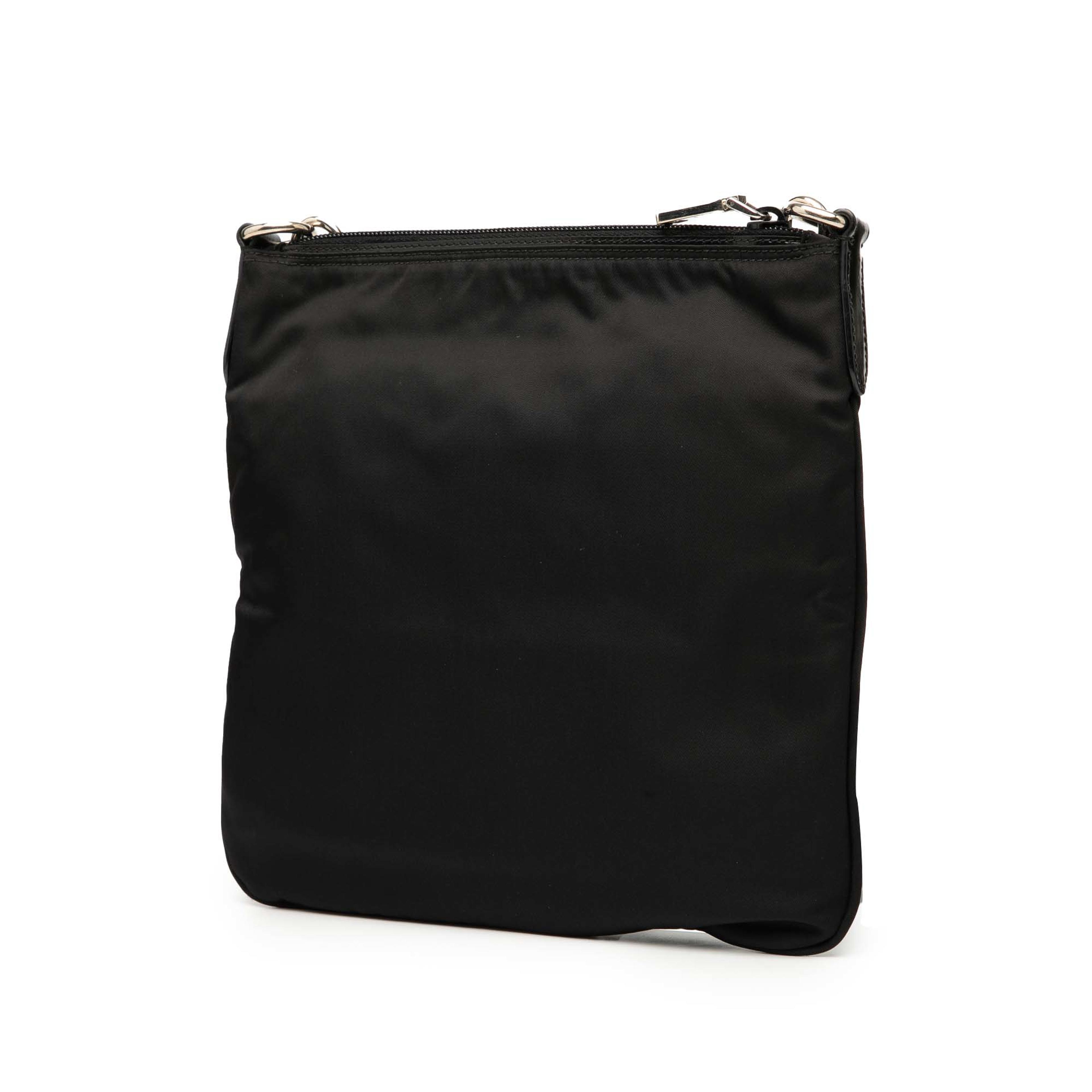 Prada Tessuto Zip Top Crossbody, från Luxclusif, i färgen black. Klicka för att öppna bilden i stort format