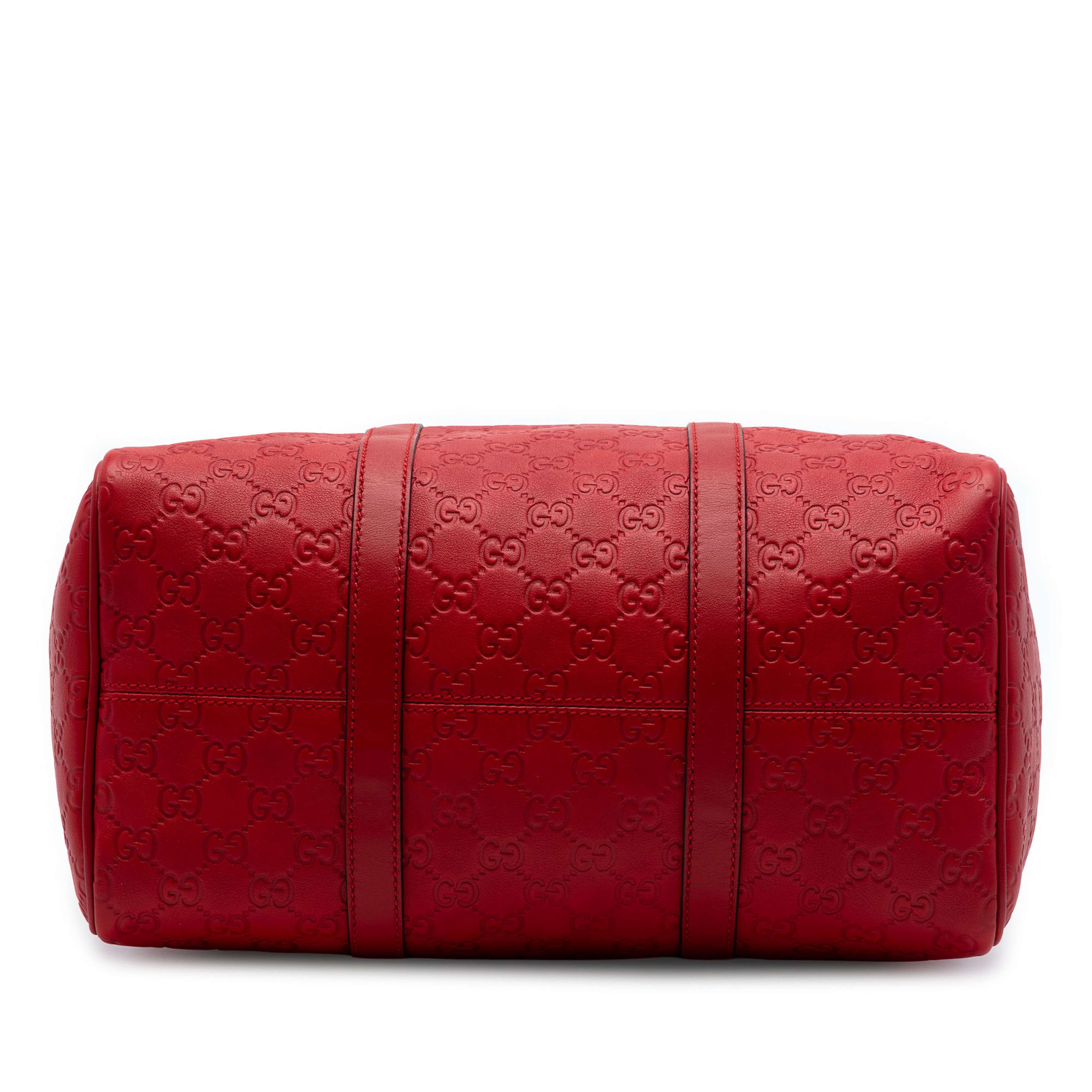 Gucci Medium Guccissima Joy Boston Bag, från Luxclusif, i färgen röd. Klicka för att öppna bilden i stort format