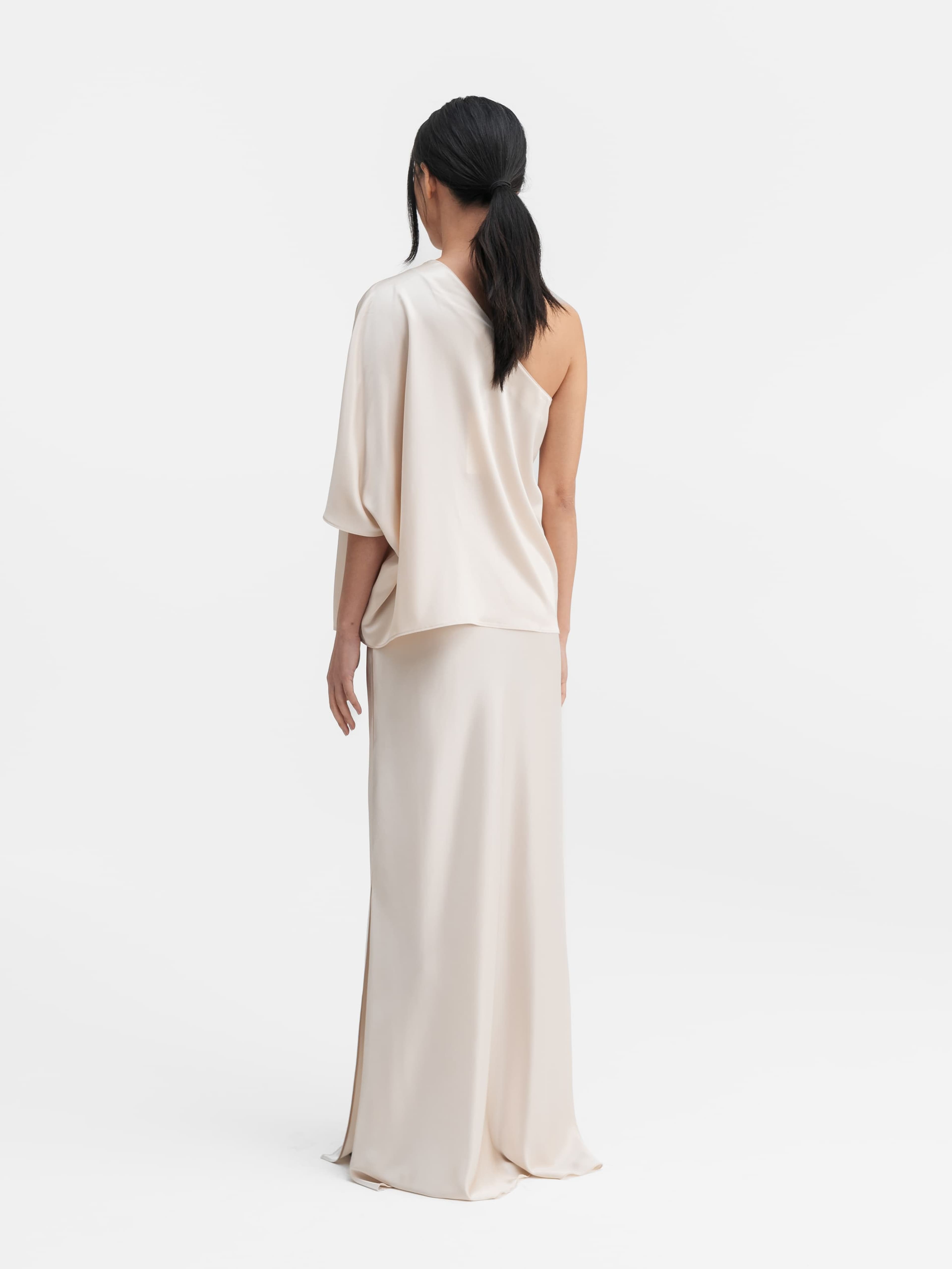 Hana Long Logo Satin Skirt
