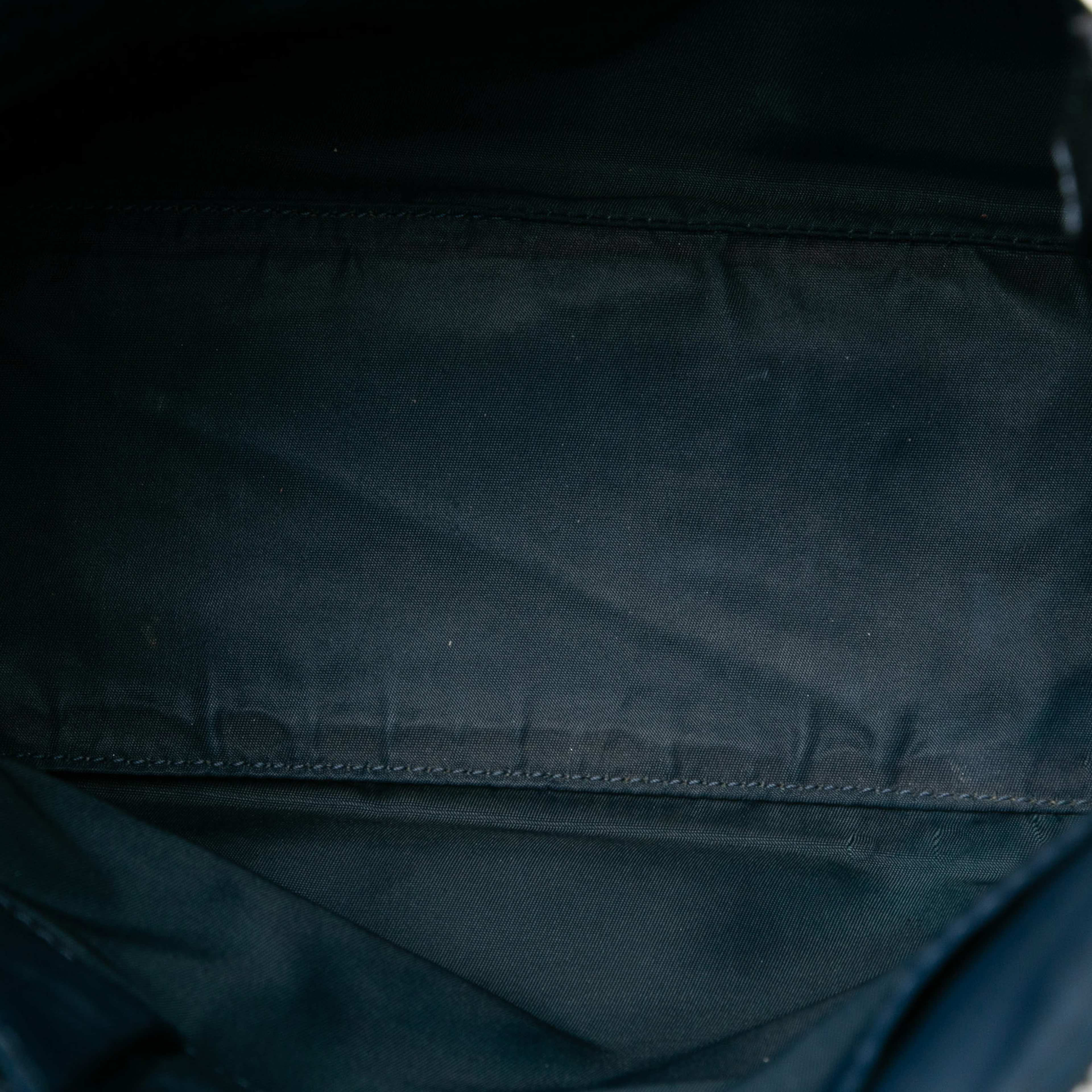 Dior Diorissimo Trotter Denim Flight Tote, från Luxclusif, i färgen navy. Klicka för att öppna bilden i stort format