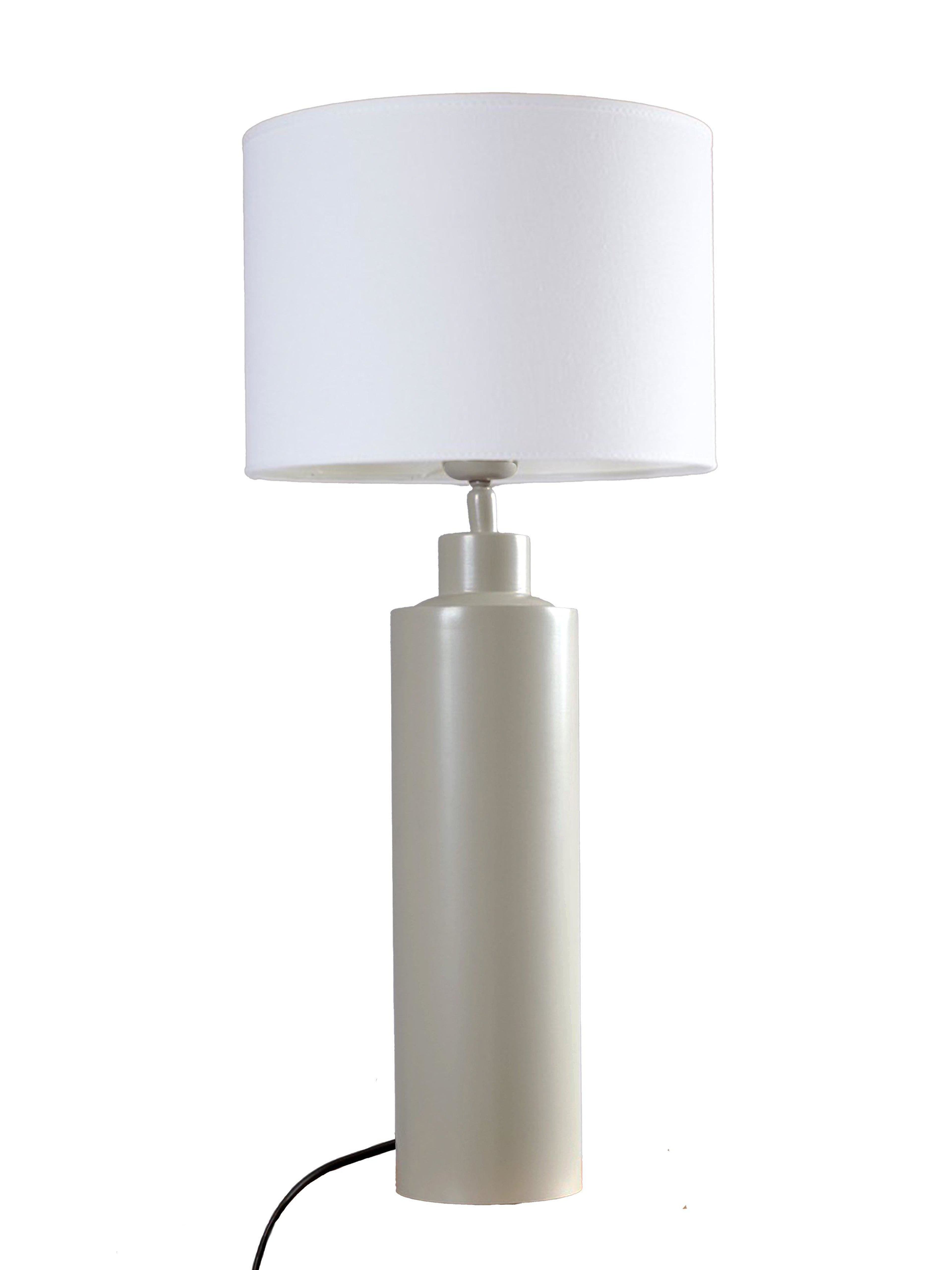 Solo Bordslampa, från PR Home, i färgen beige. Klicka för att öppna bilden i stort format