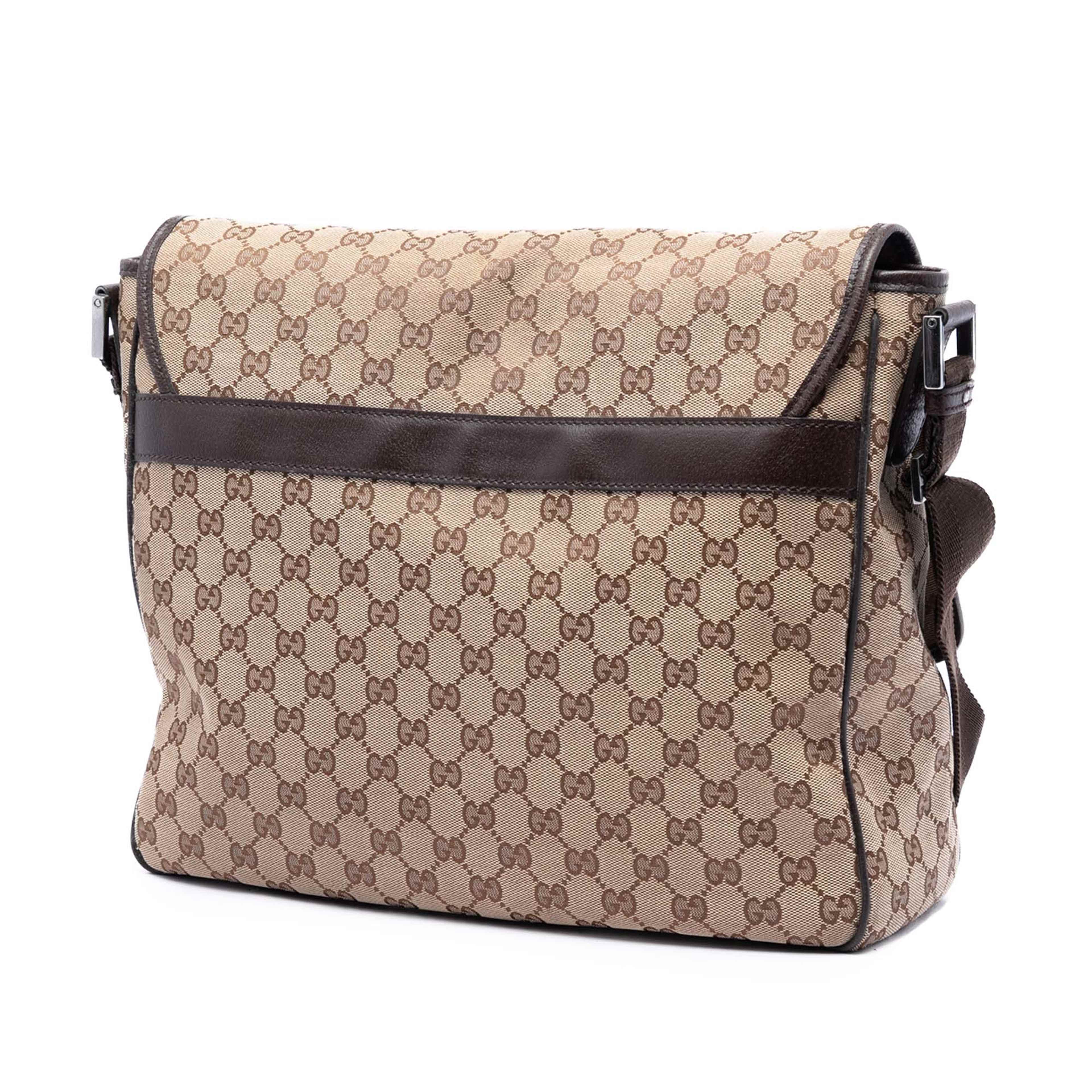 Gucci Gg Canvas Flap Messenger Bag, från Luxclusif, i färgen beige. Klicka för att öppna bilden i stort format