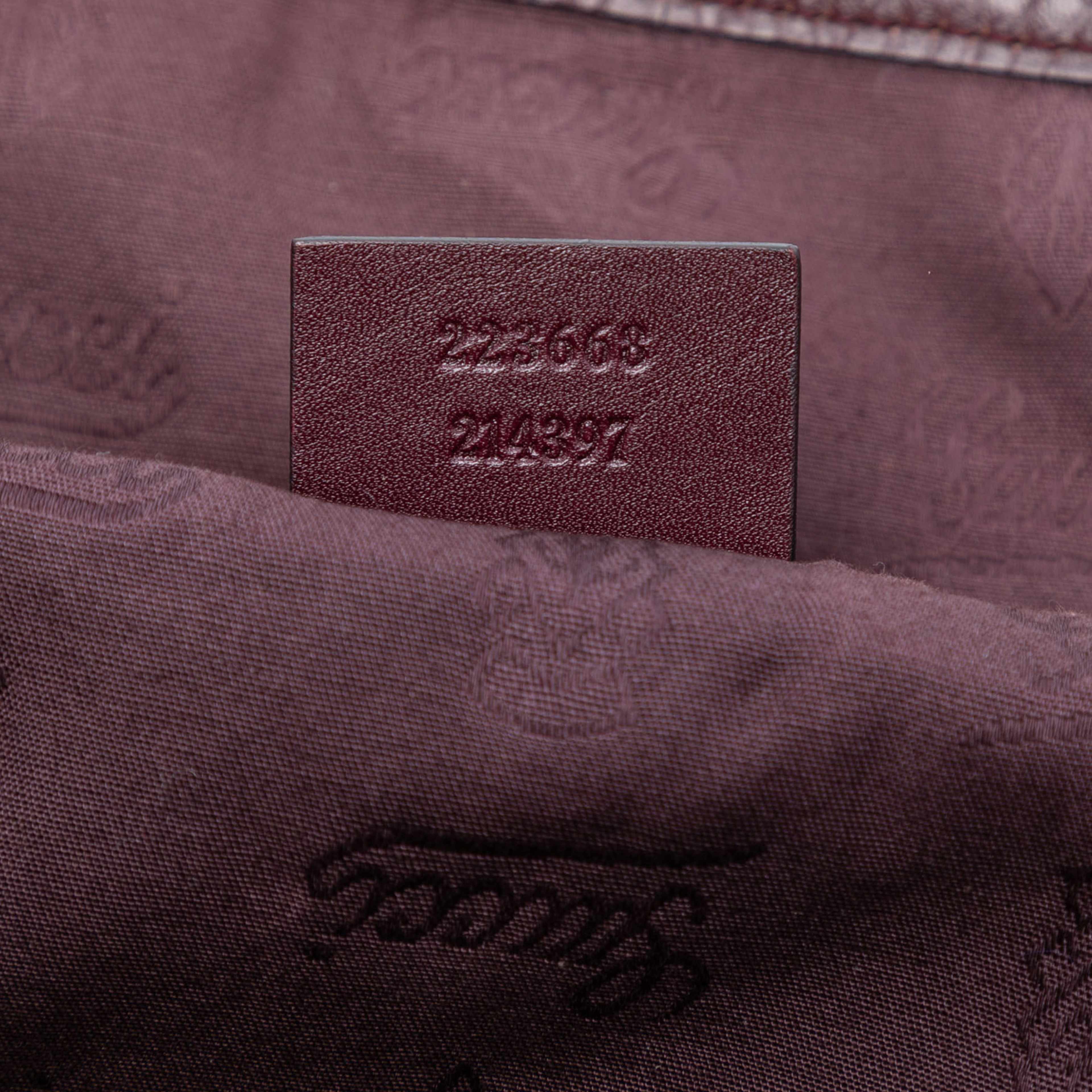 Gucci Gg Imprime Joy Vertical Tote, från Luxclusif, i färgen burgundy. Klicka för att öppna bilden i stort format