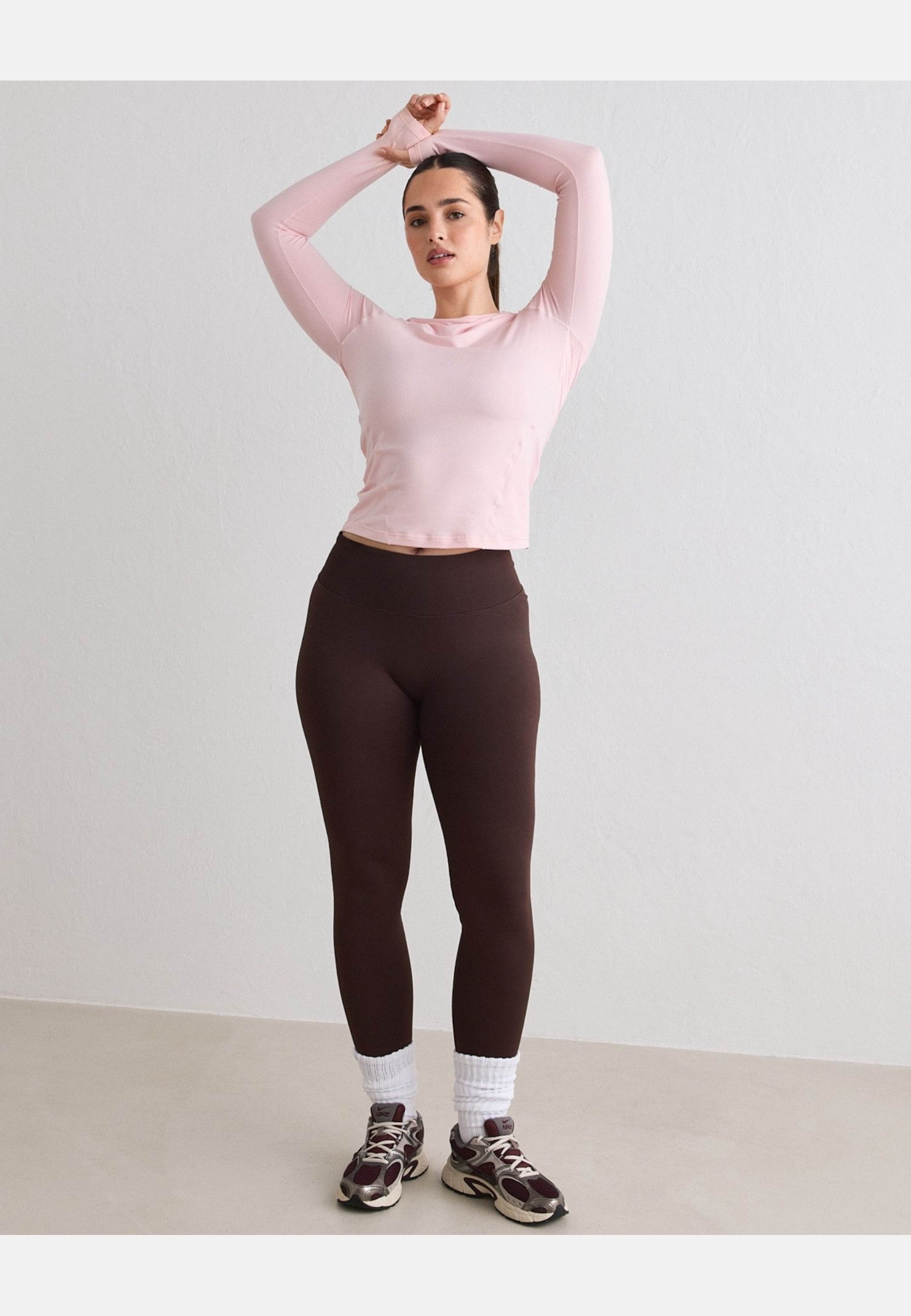 Soft Basic Long Sleeve, från aim'n, i färgen ballerina. Klicka för att öppna bilden i stort format