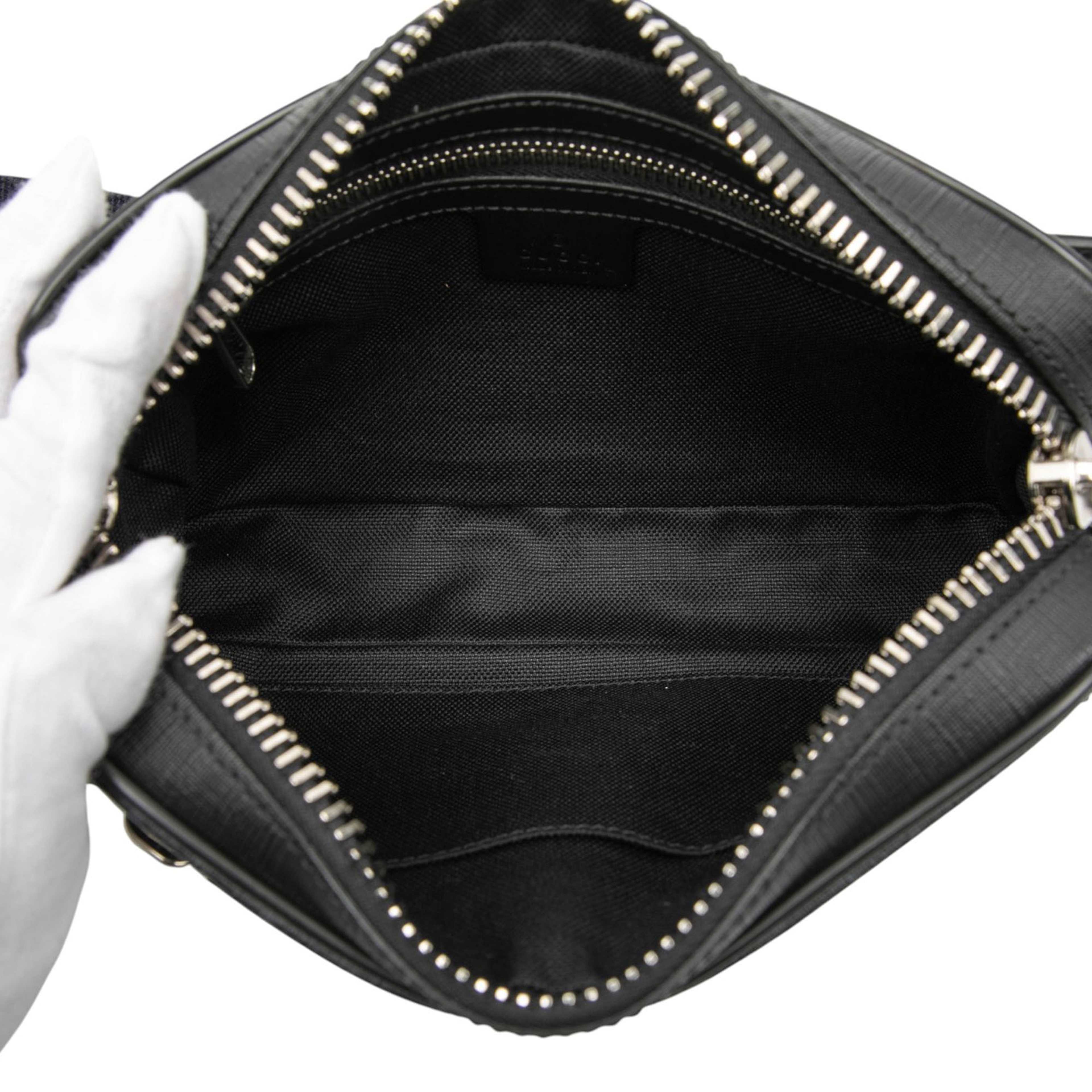 Gucci Gg Supreme Web Belt Bag, från Luxclusif, i färgen black. Klicka för att öppna bilden i stort format