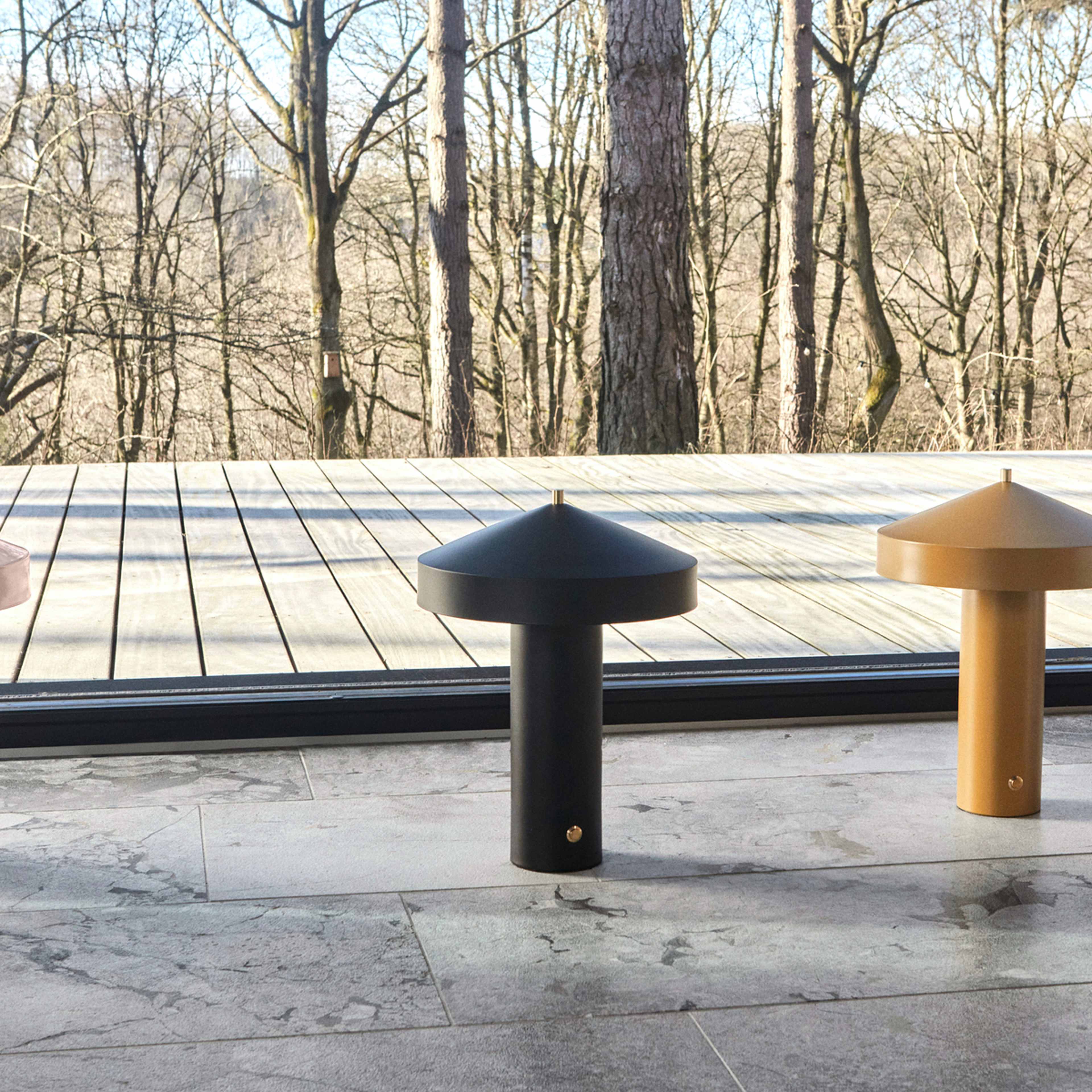 Hatto Table Lamp (eu), från OYOY Living, i färgen rose. Klicka för att öppna bilden i stort format