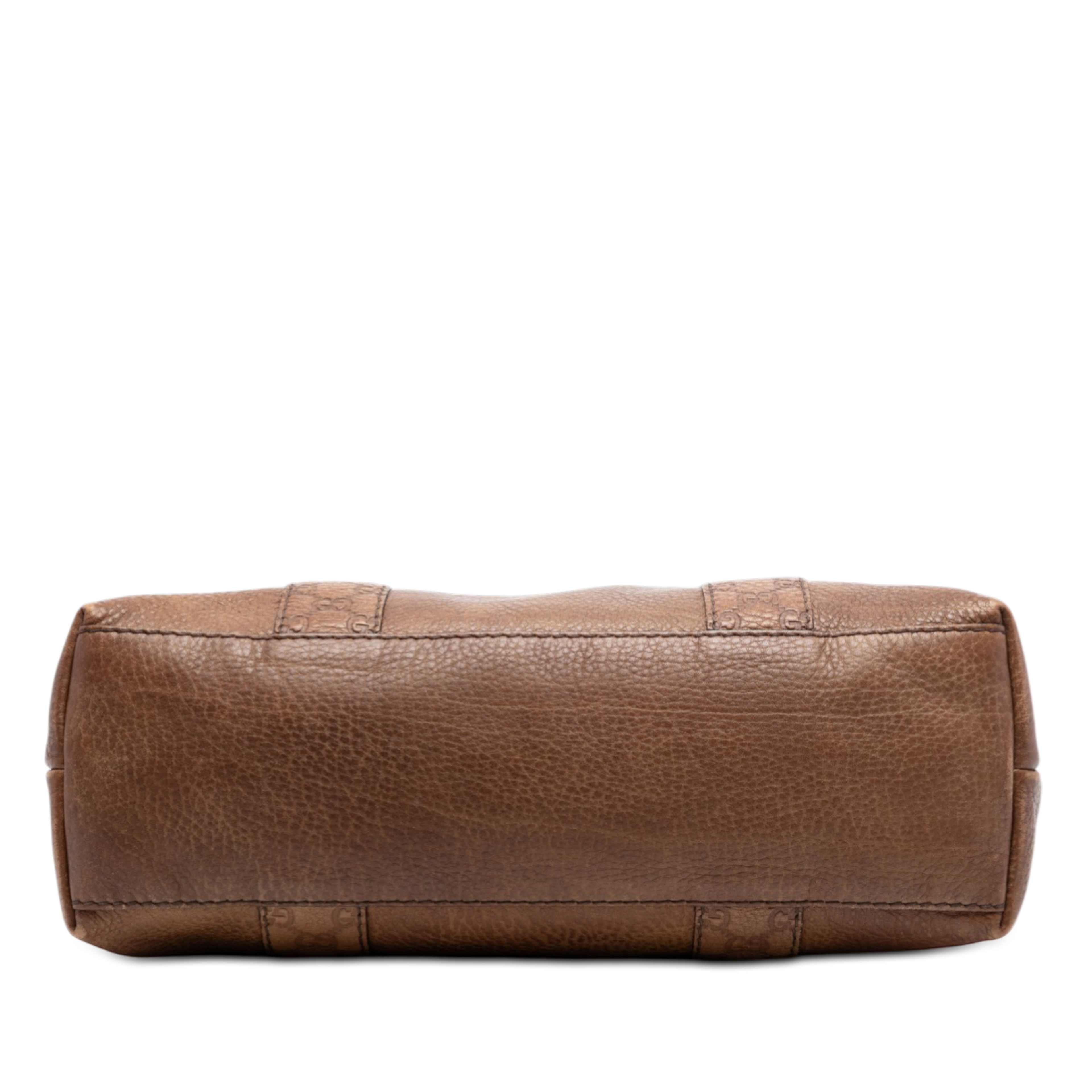 Gucci Medium Guccissima Trimmed Calfskin Bamboo Libeccio Tote, från Luxclusif, i färgen brun. Klicka för att öppna bilden i stort format