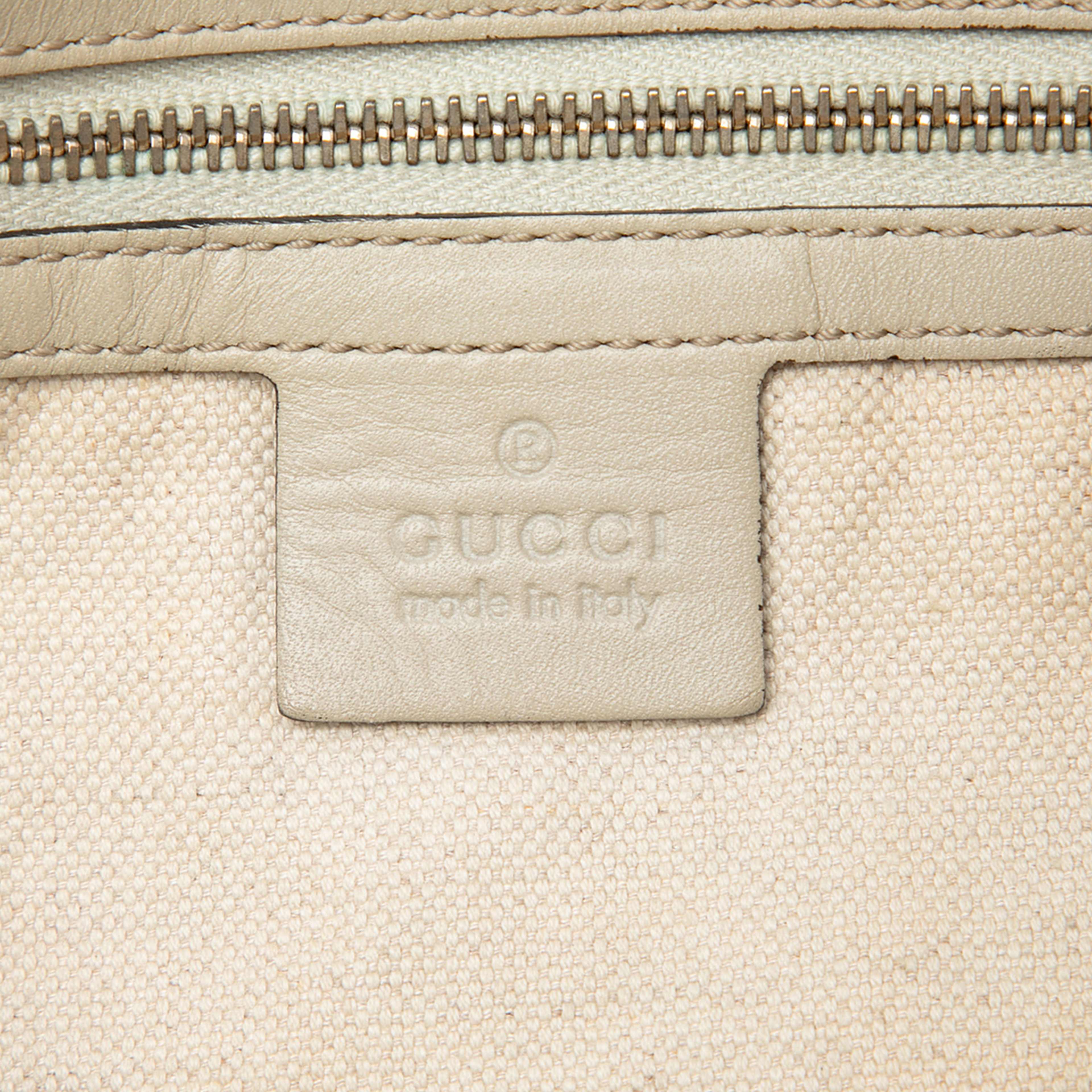 Gucci Gg Canvas Web Mayfair Satchel, från Luxclusif, i färgen vit. Klicka för att öppna bilden i stort format