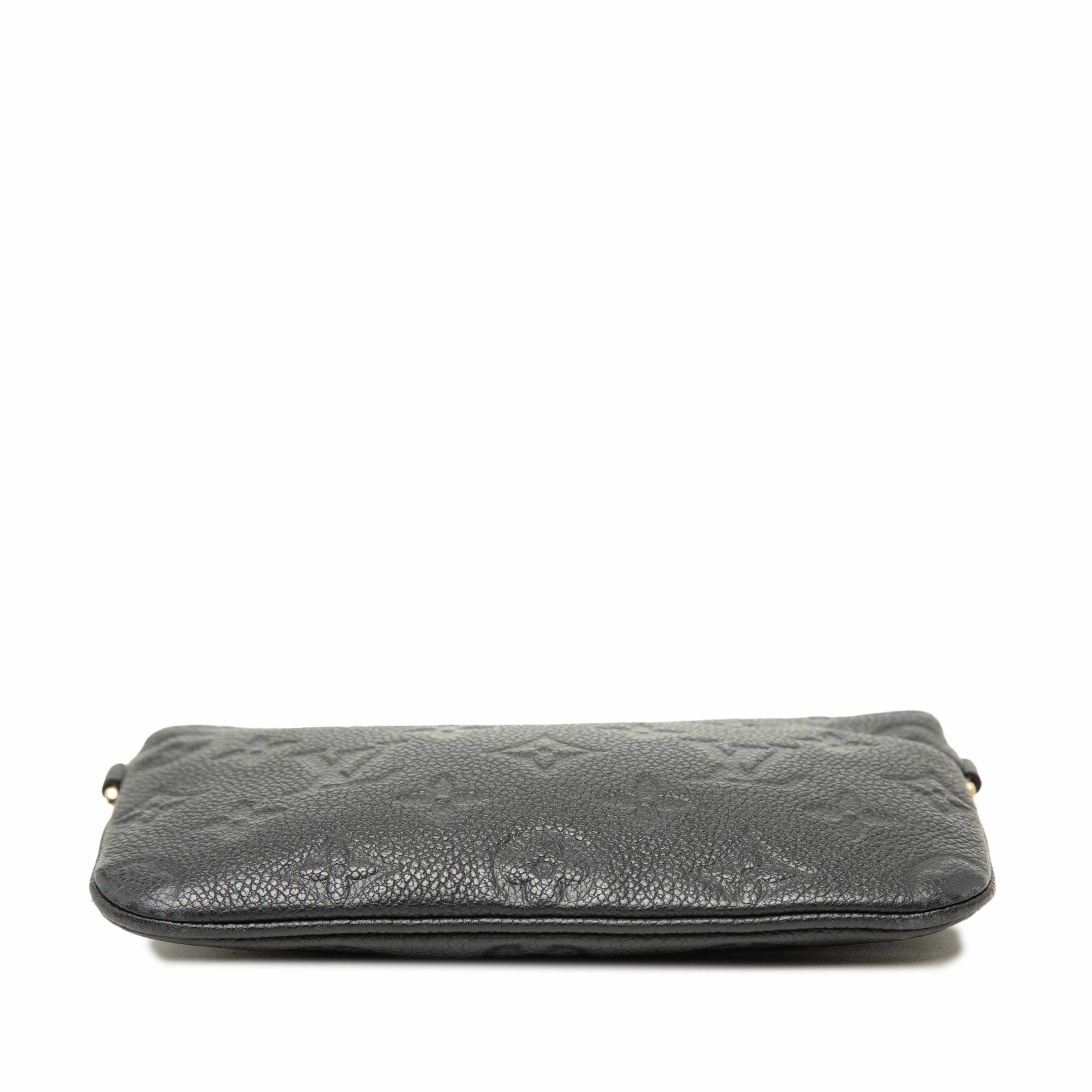 Louis Vuitton Monogram Empreinte Citadine Pochette, från Luxclusif, i färgen svart. Klicka för att öppna bilden i stort format