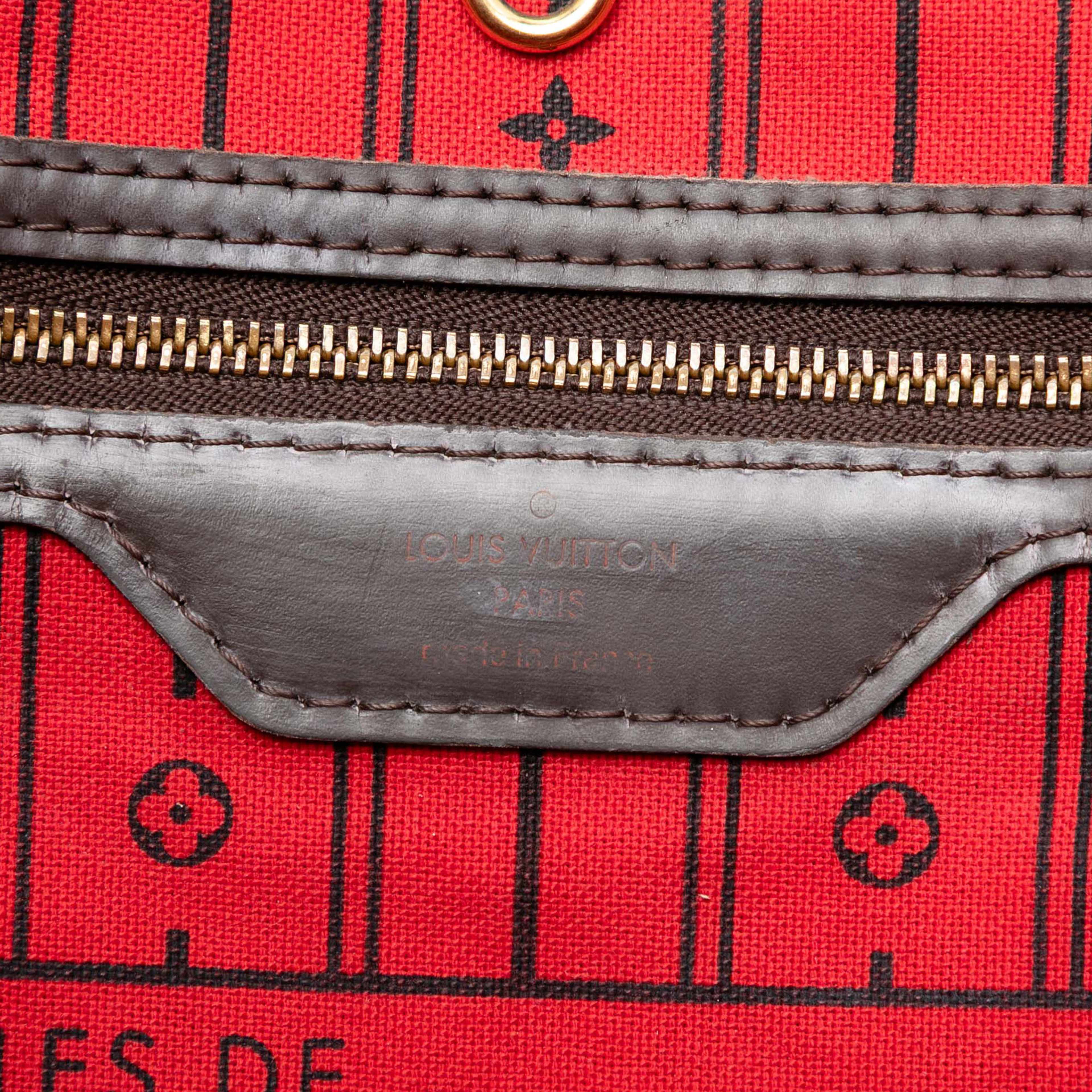 Louis Vuitton Damier Ebene Neverfull Gm, från Luxclusif, i färgen brown. Klicka för att öppna bilden i stort format