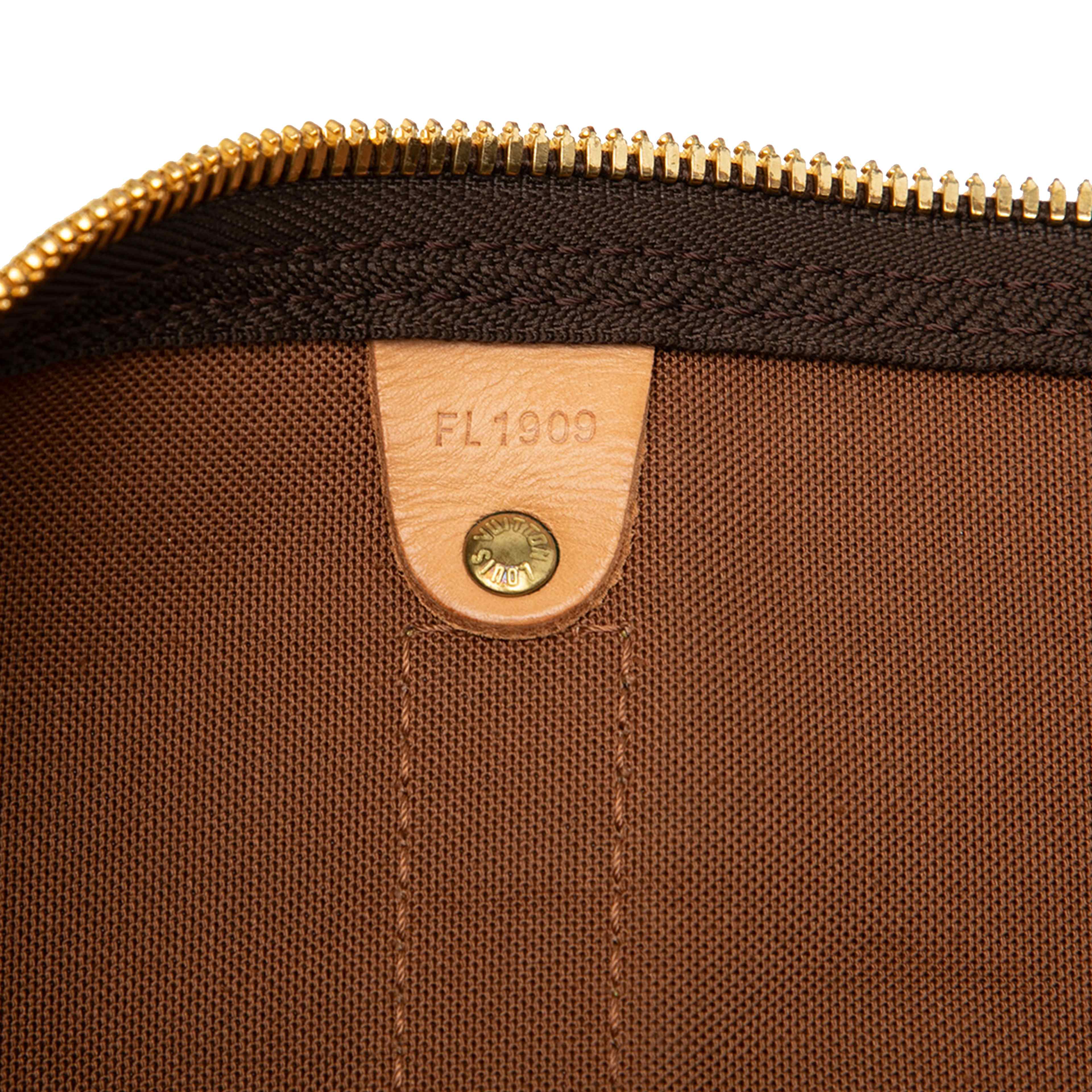 Louis Vuitton Monogram Keepall 50, från Luxclusif, i färgen brown. Klicka för att öppna bilden i stort format