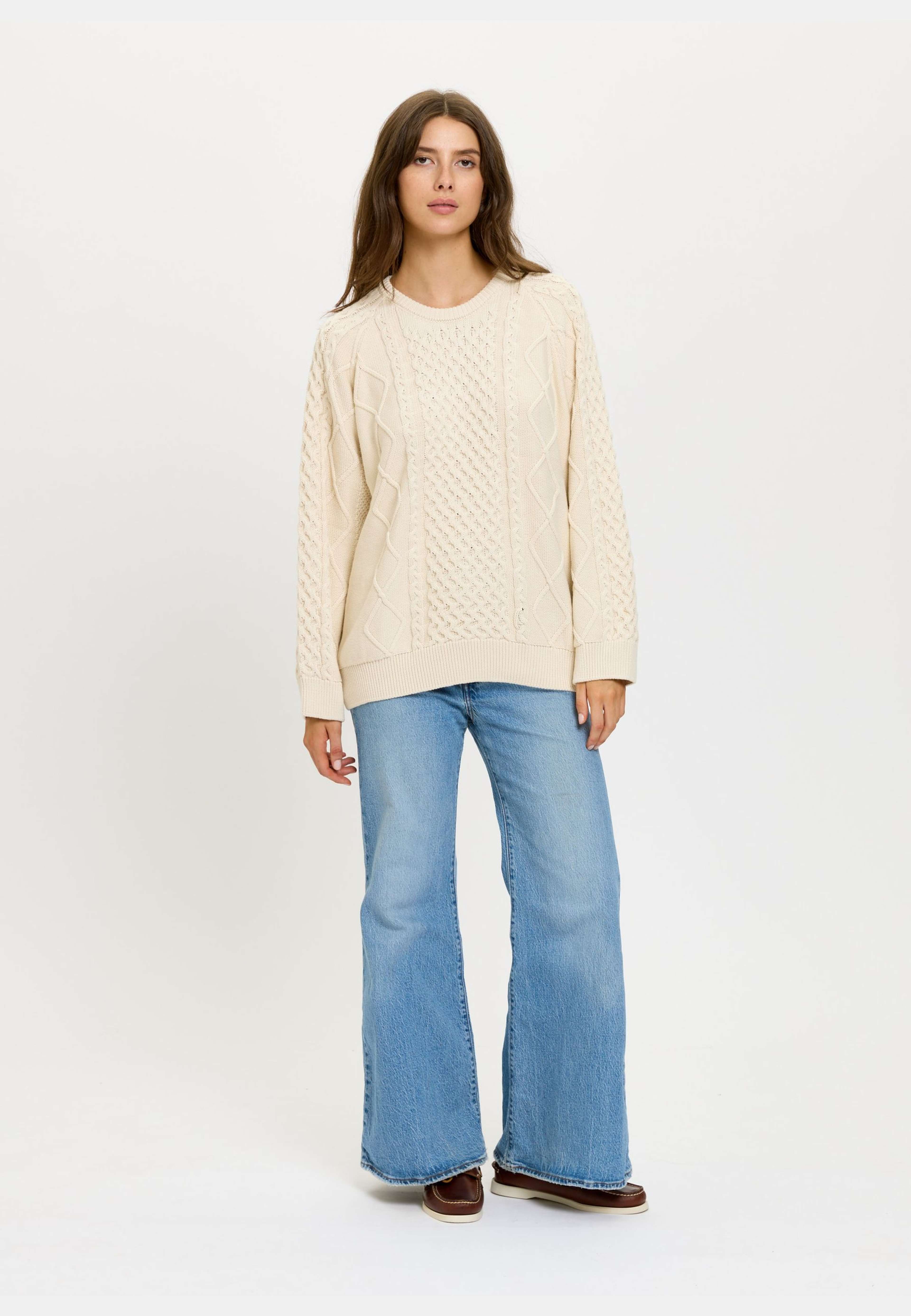 Fender Stickad Tröja Vit, från emmamalena, i färgen off-white. Klicka för att öppna bilden i stort format