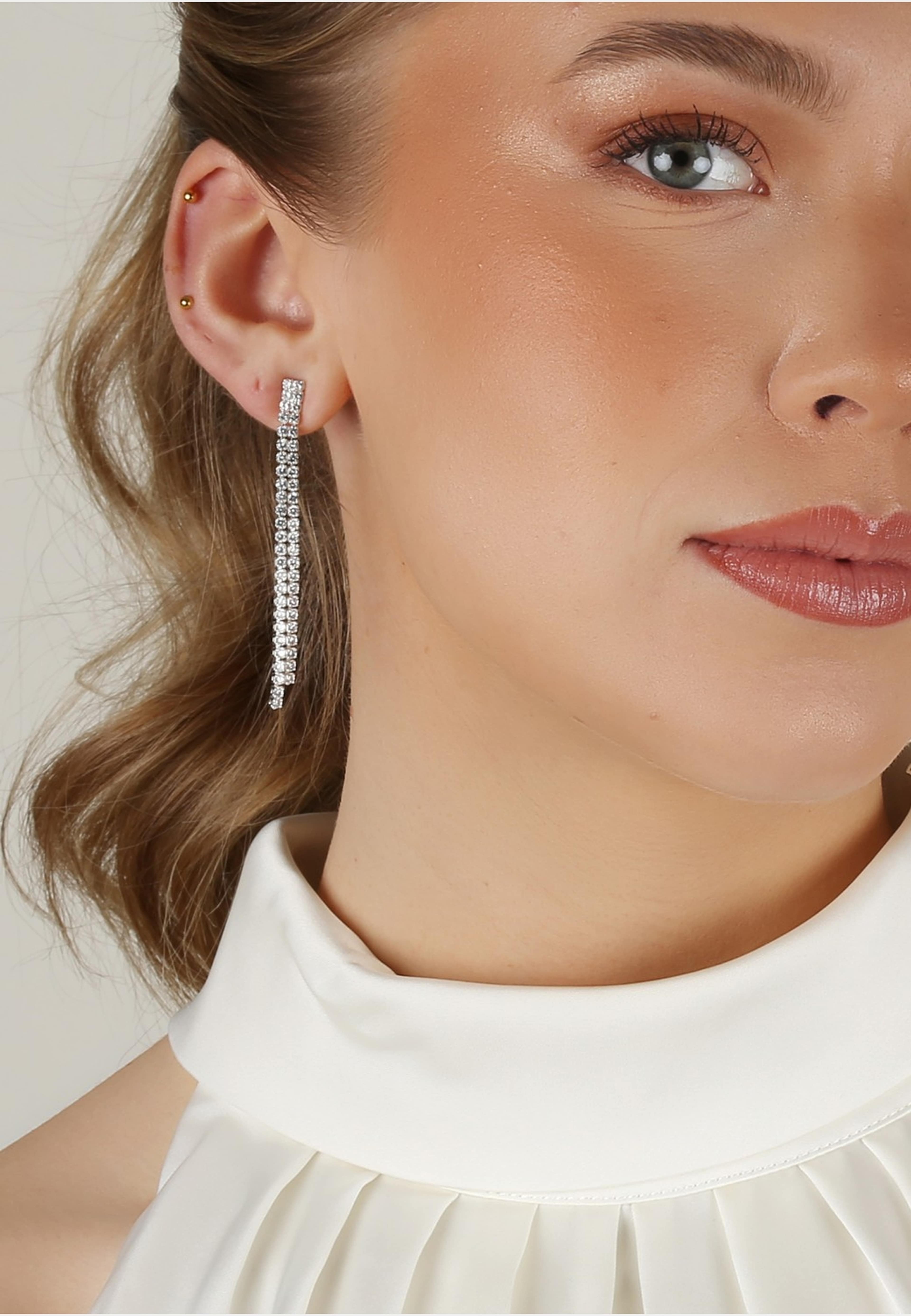 Siri Stone Tassle Ear