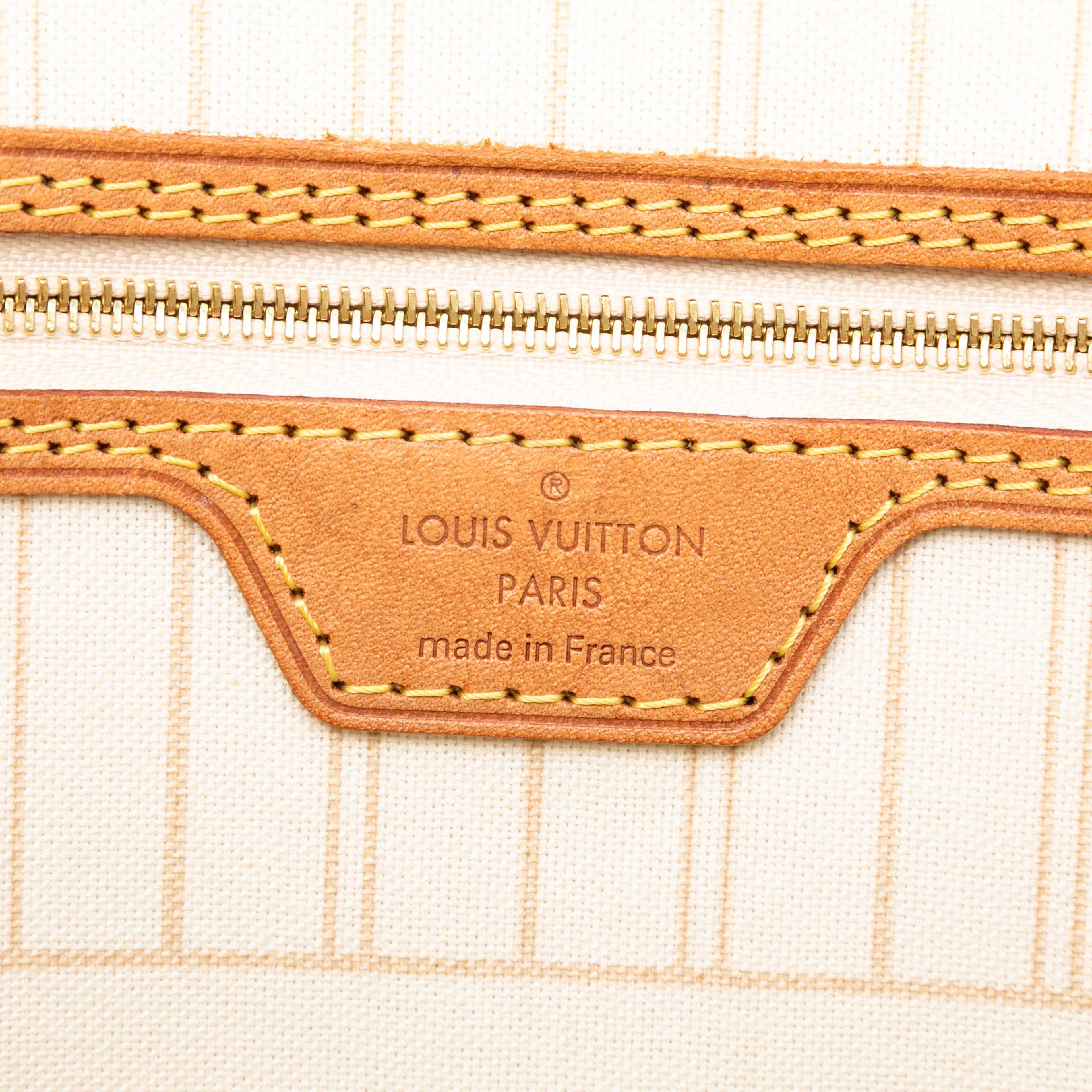 Louis Vuitton Damier Azur Neverfull Mm, från Luxclusif, i färgen white. Klicka för att öppna bilden i stort format